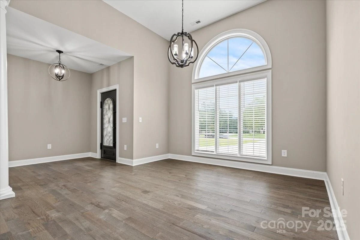 615 Little John Road - Photo 8