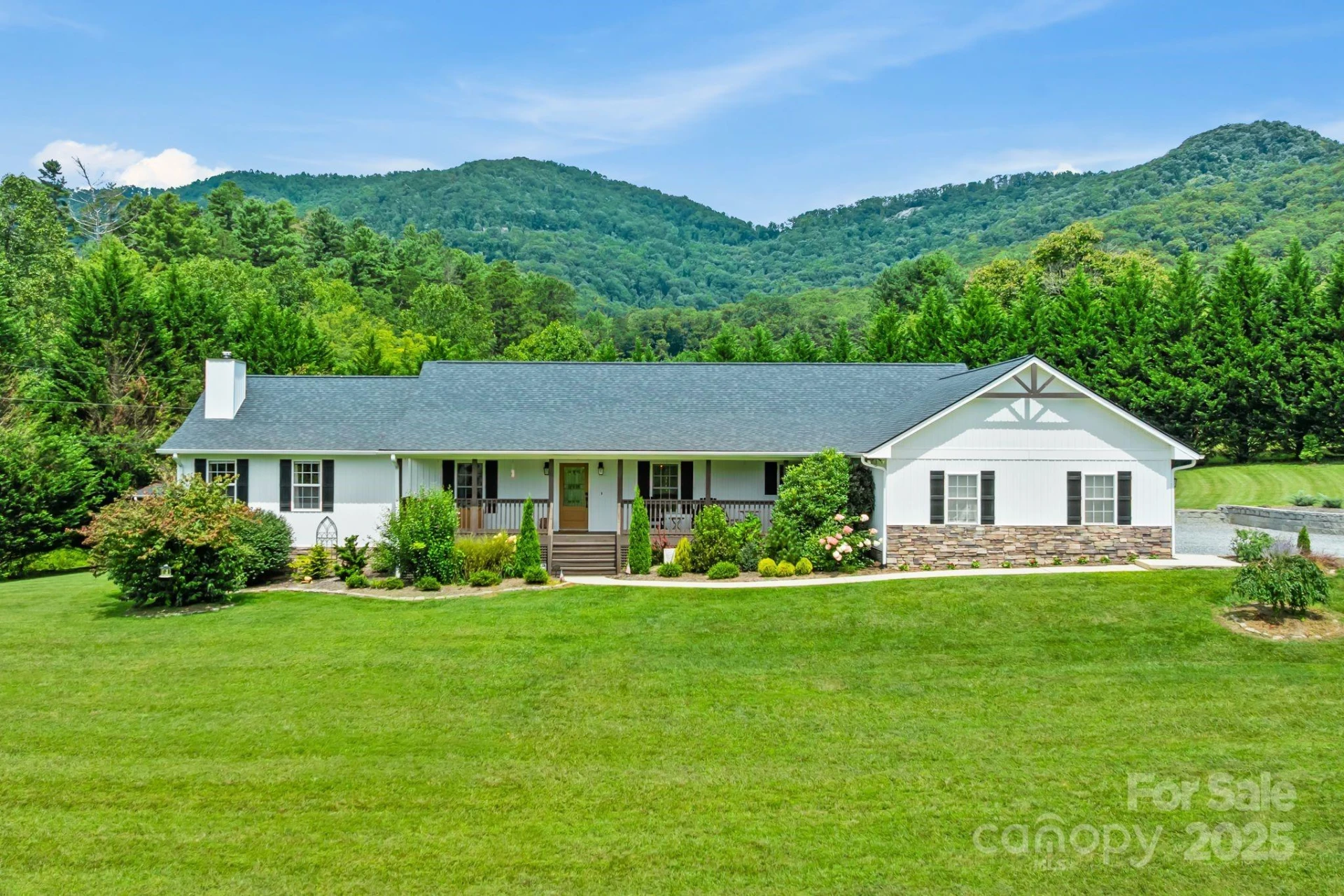 6 Sayles Town Road