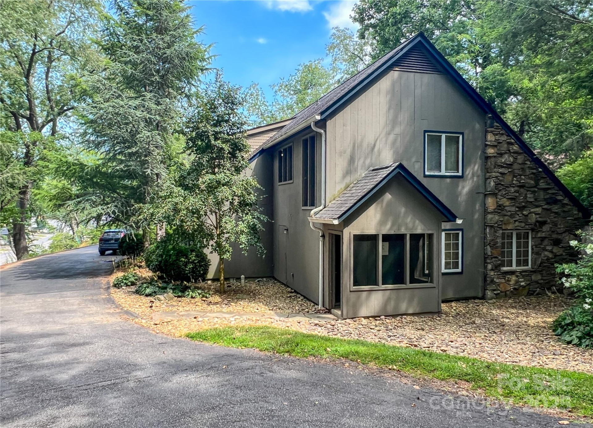 1275 Tunnel Road - Photo 2