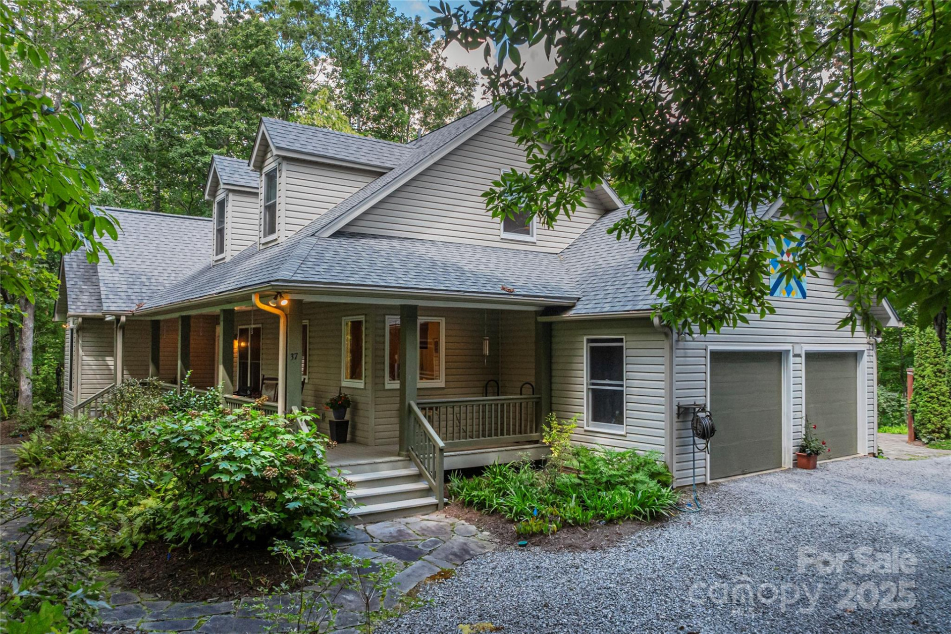 37 Wood Robin Lane