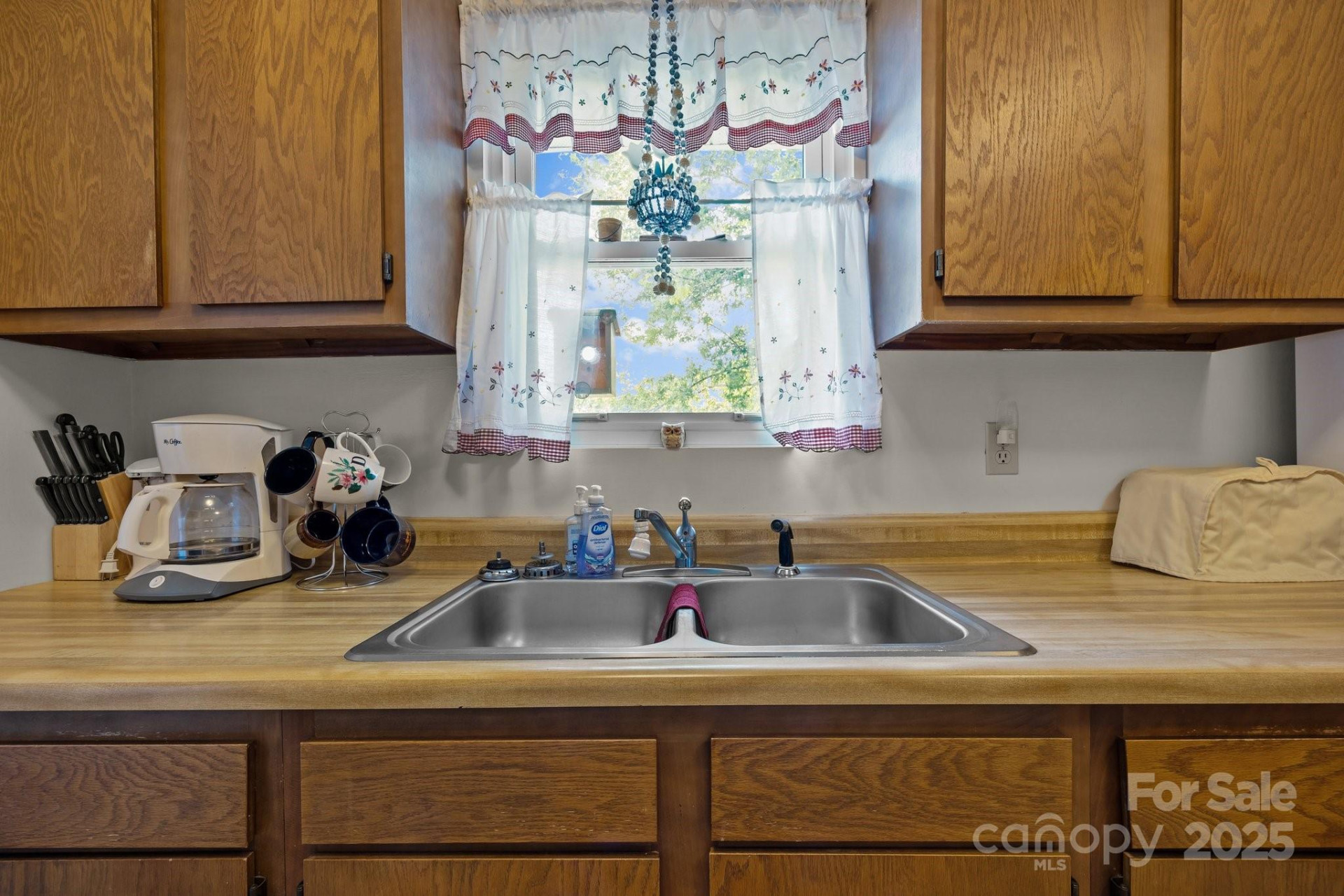 204 Cedar Hill Road - Photo 6