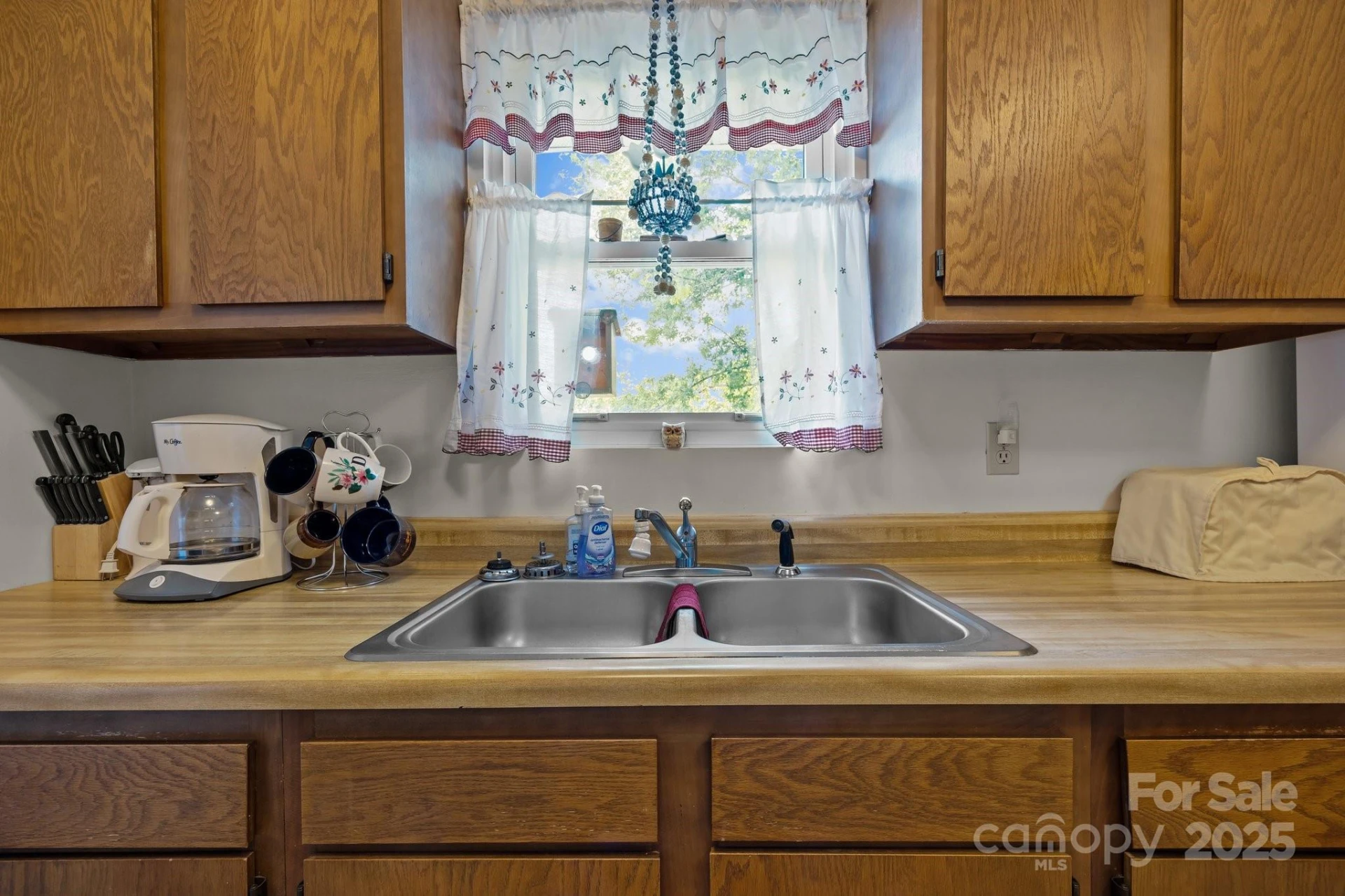 204 Cedar Hill Road - Photo 6