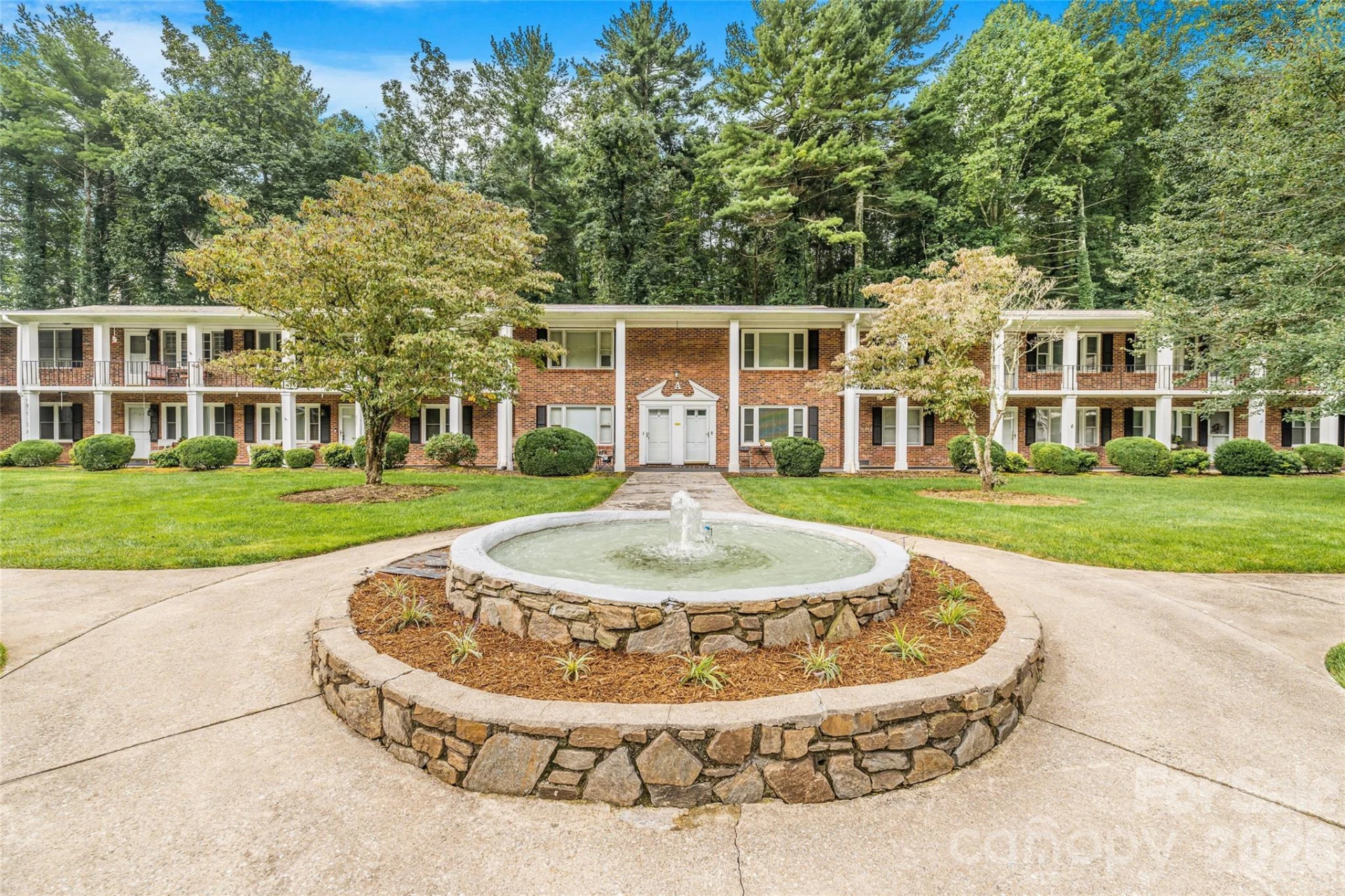 102 Boyd Drive #5C