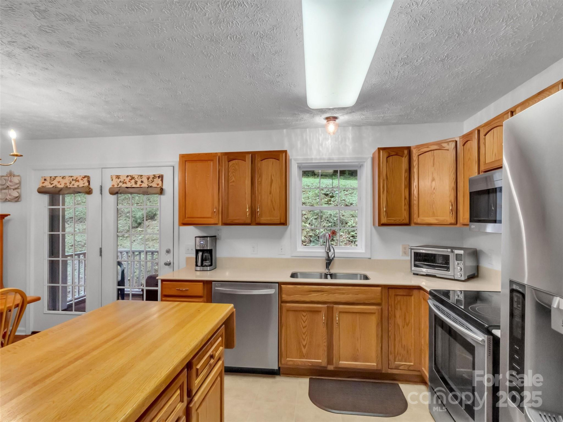 562 Beechwood Drive - Photo 16