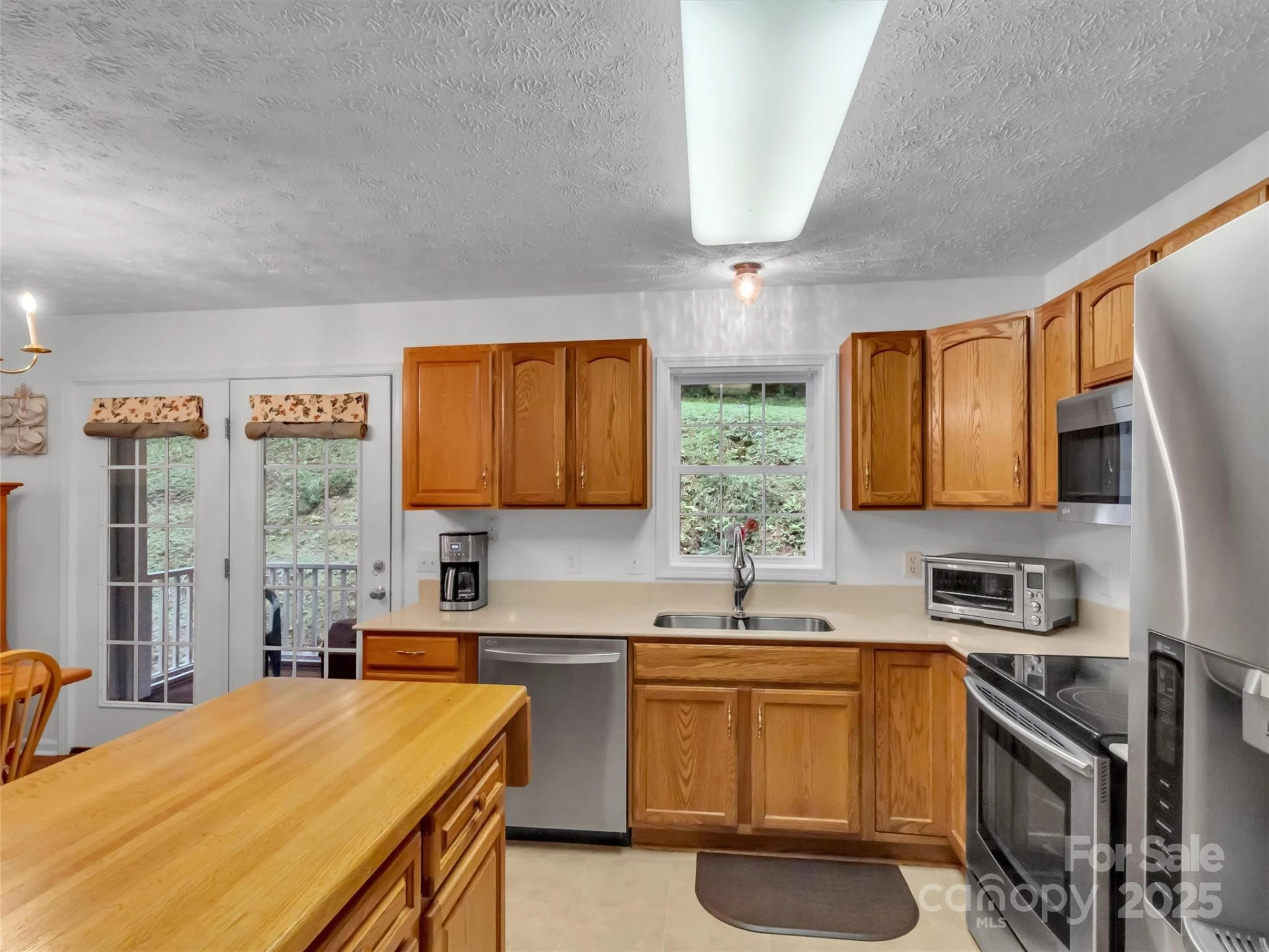 562 Beechwood Drive - Photo 16