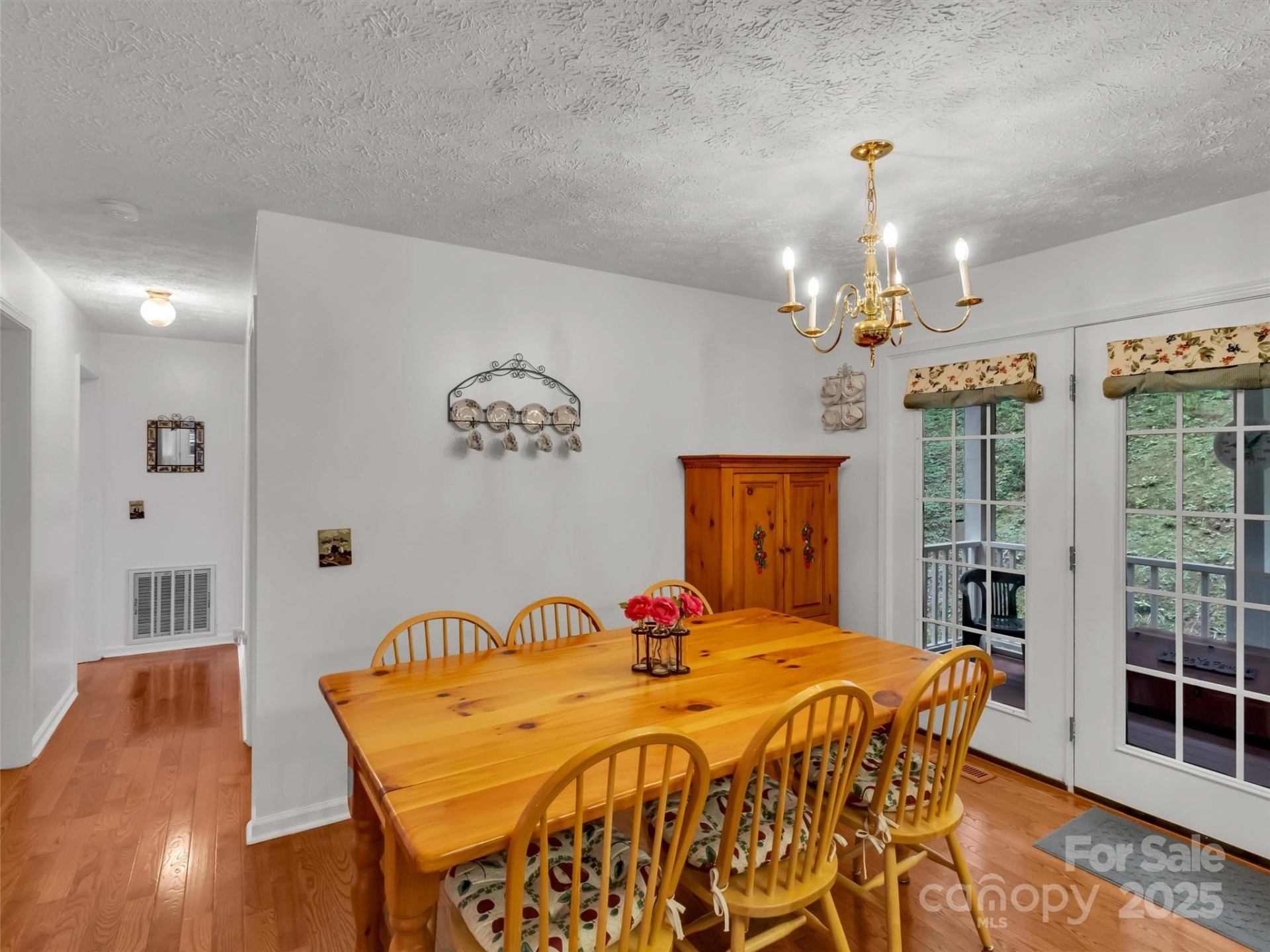 562 Beechwood Drive - Photo 17