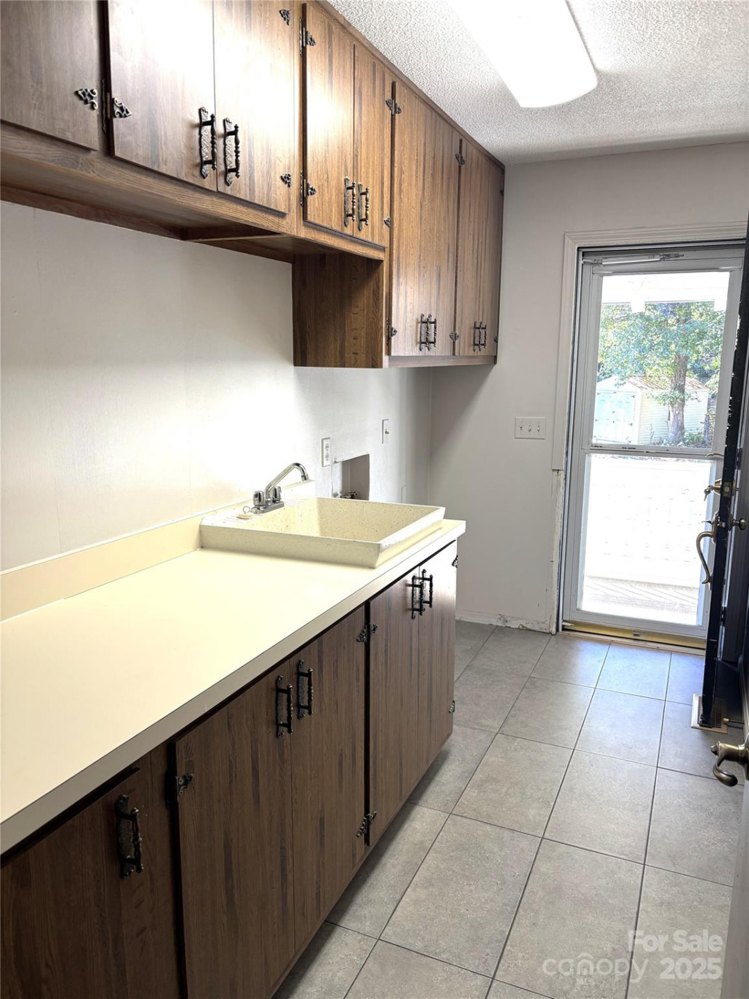 334 Case Street - Photo 31