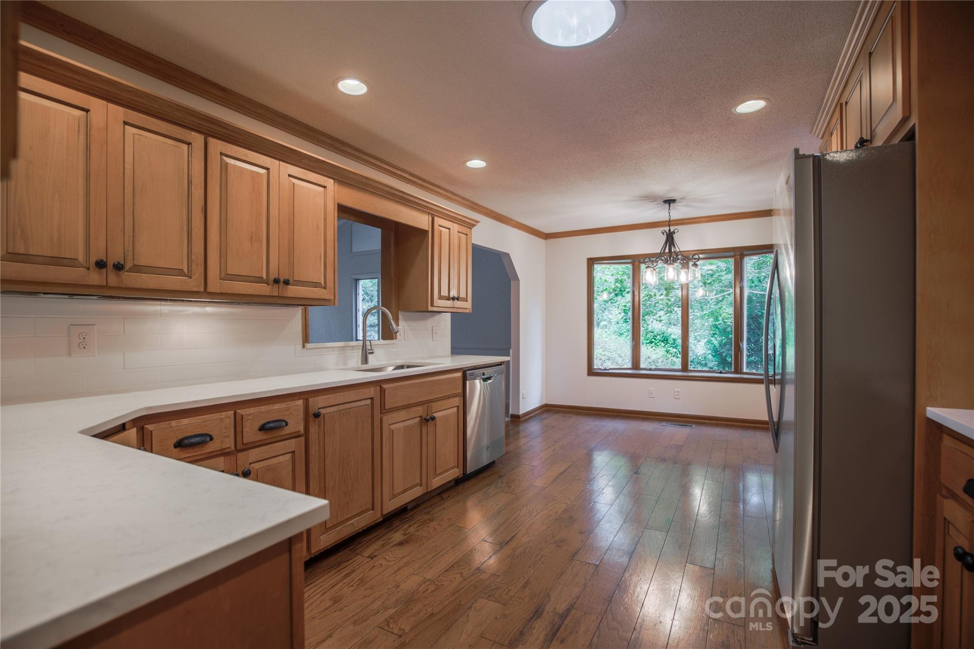 334 Case Street - Photo 6