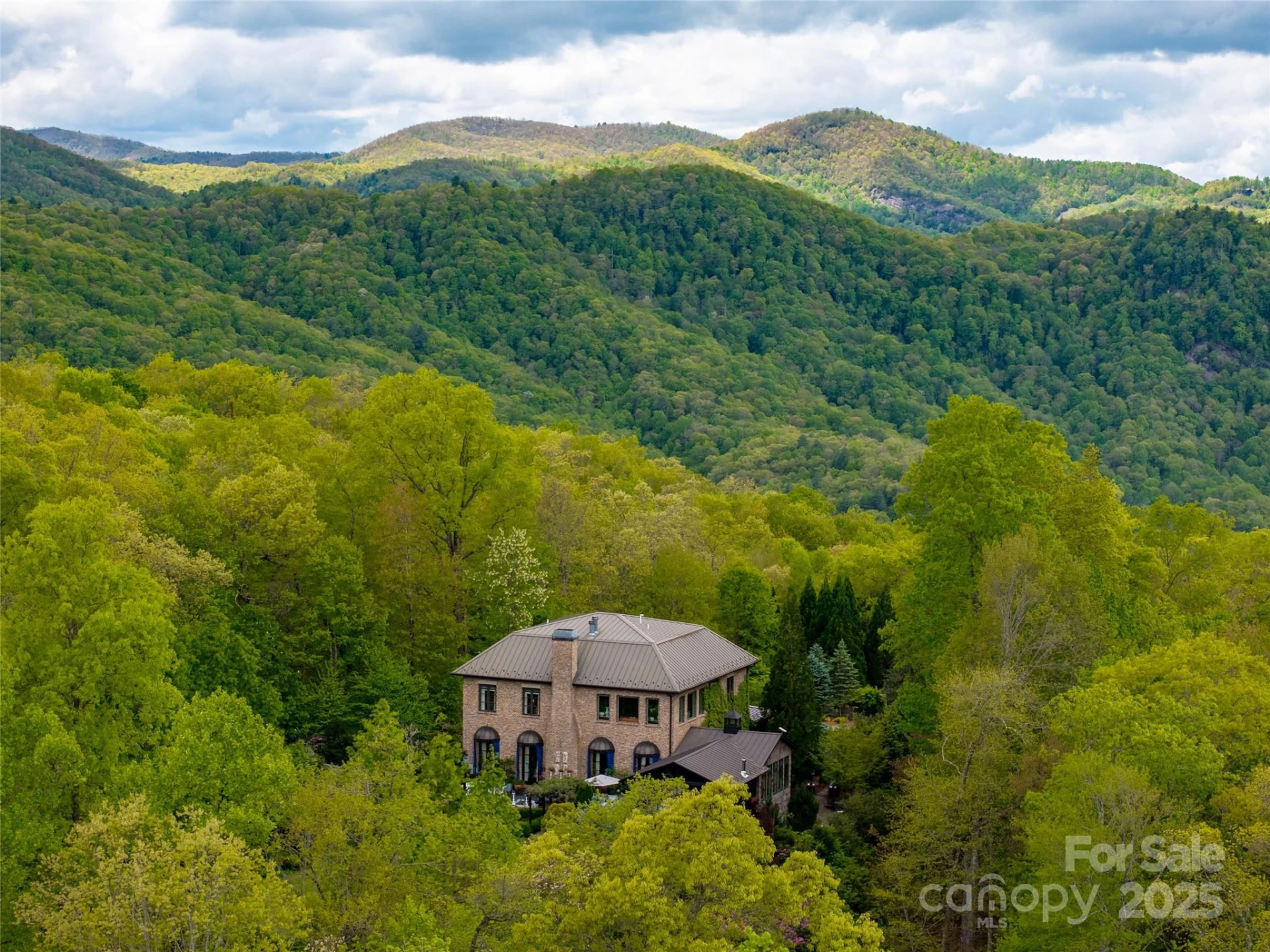 13084 Canada Road - Photo 4