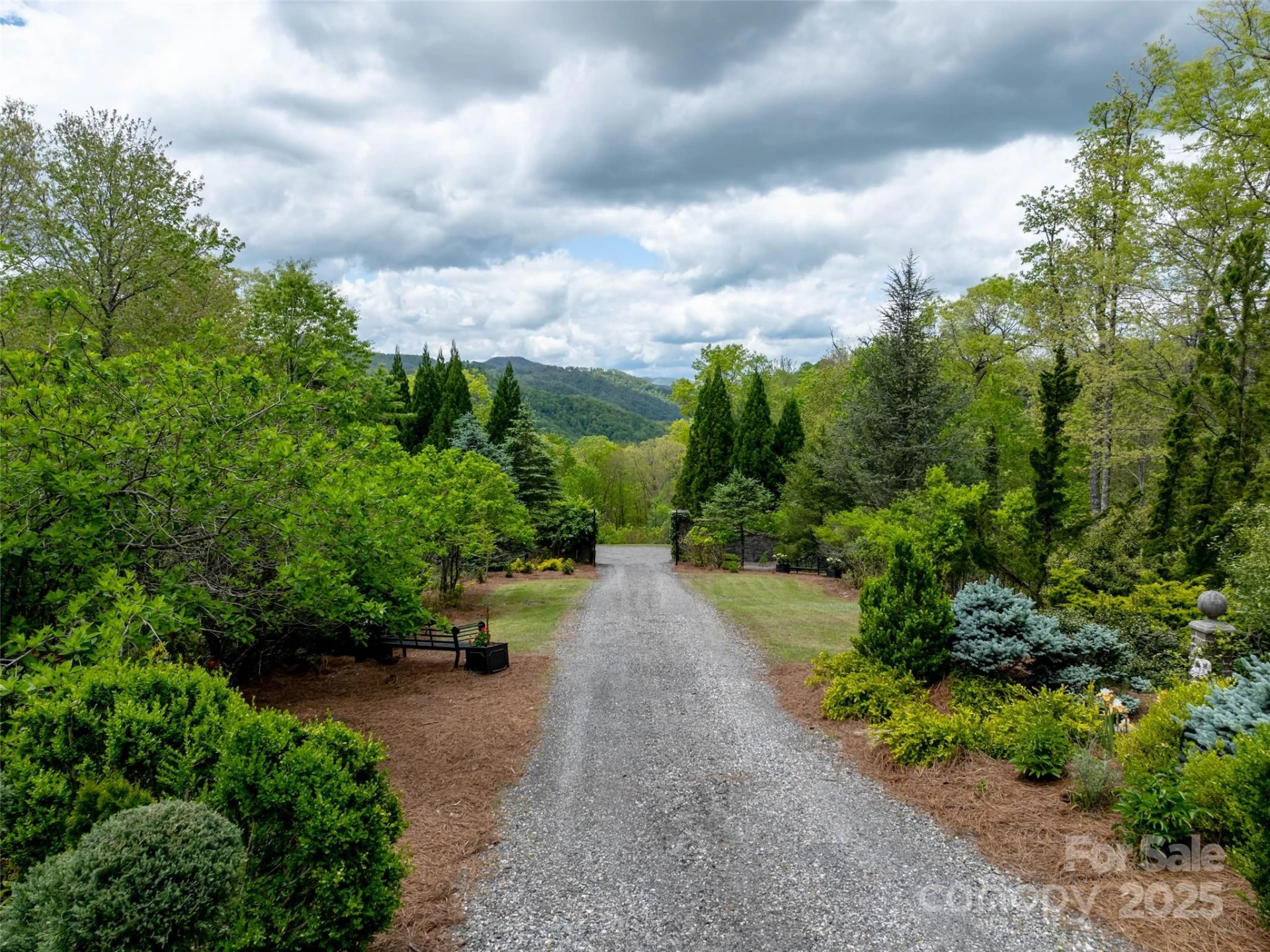 13084 Canada Road - Photo 42