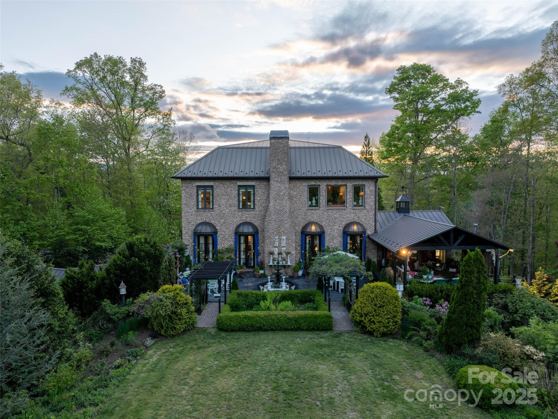13084 Canada Road - Photo 47