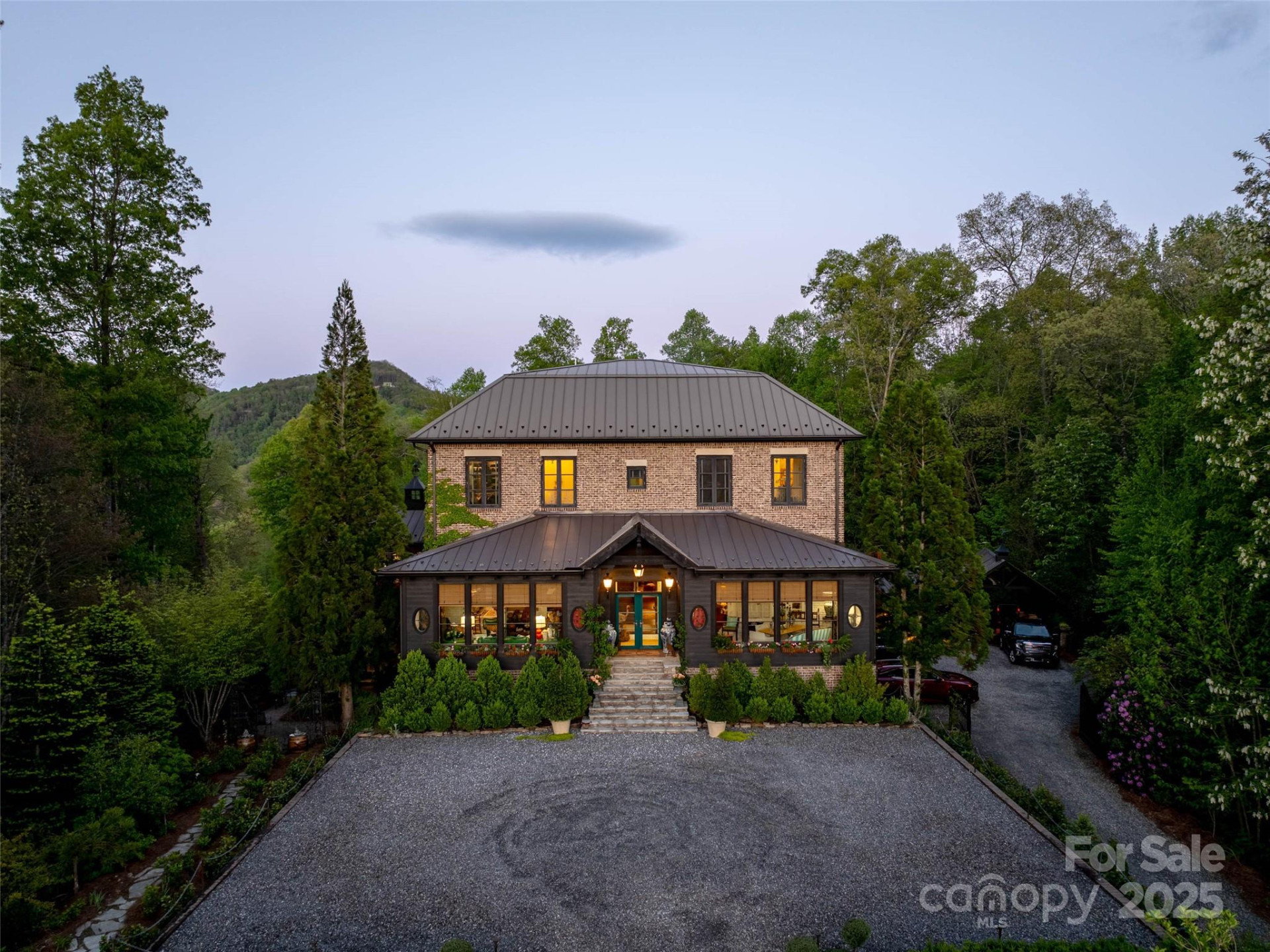 13084 Canada Road - Photo 48