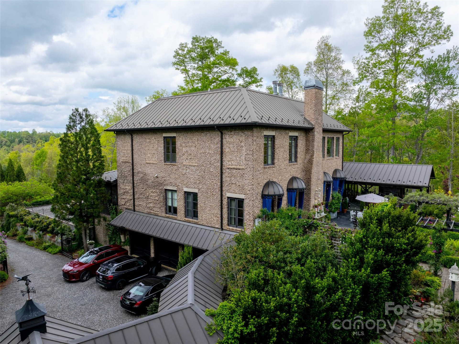 13084 Canada Road - Photo 7