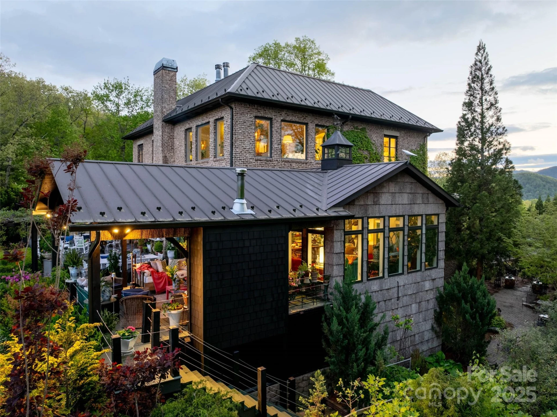 13084 Canada Road - Photo 10