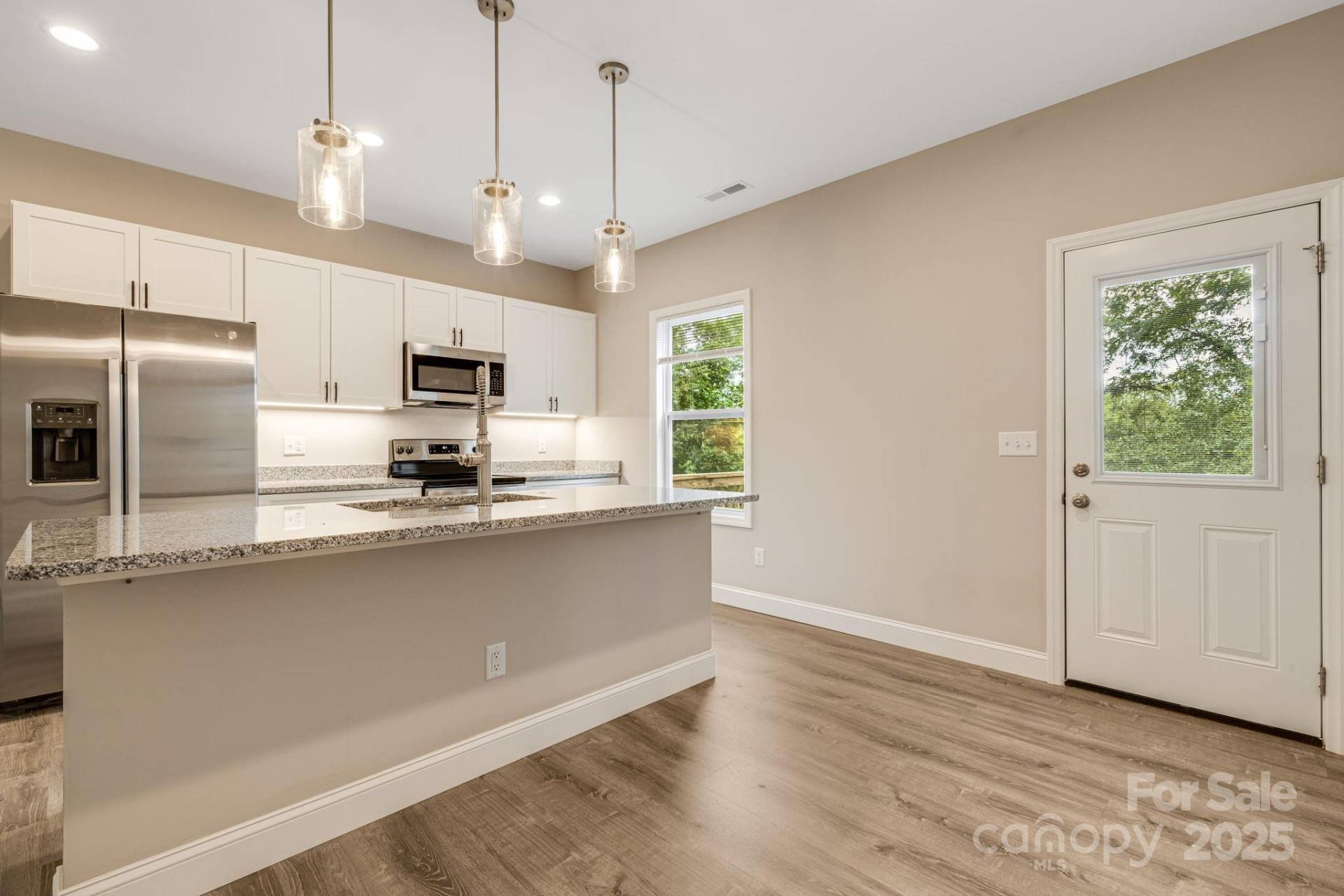 92 Moody Avenue - Photo 11