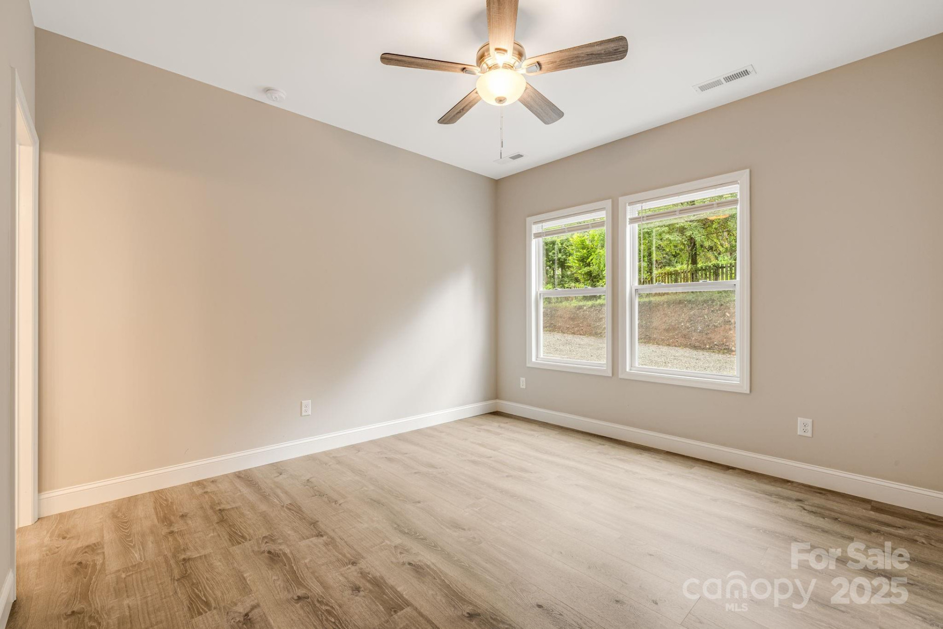 92 Moody Avenue - Photo 19