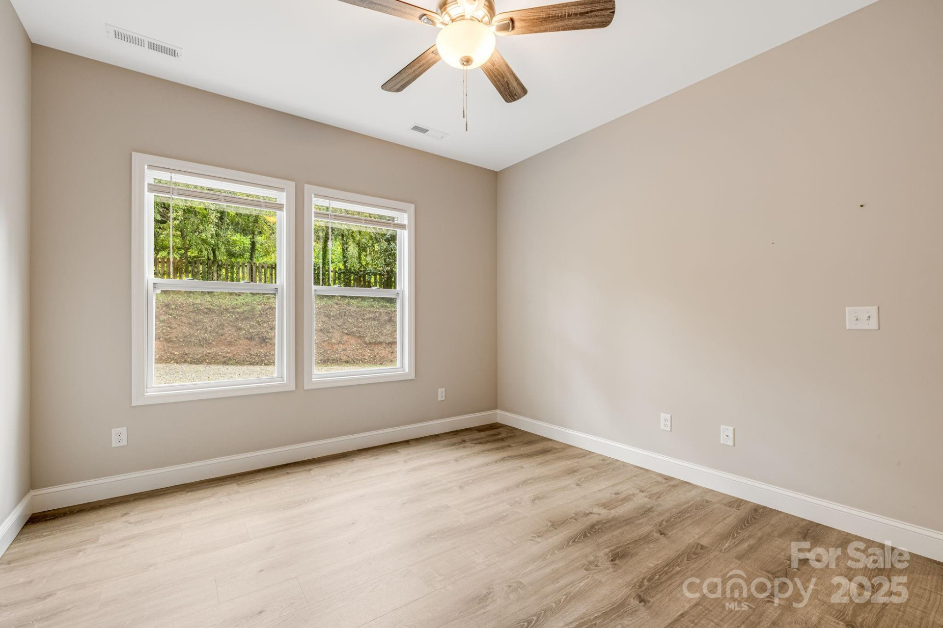 92 Moody Avenue - Photo 21