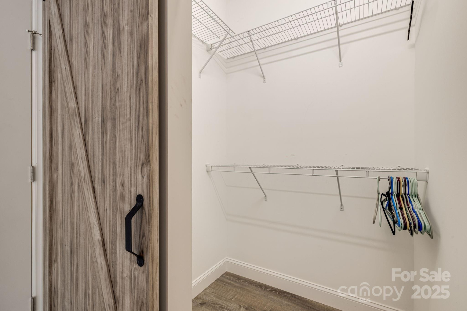92 Moody Avenue - Photo 23