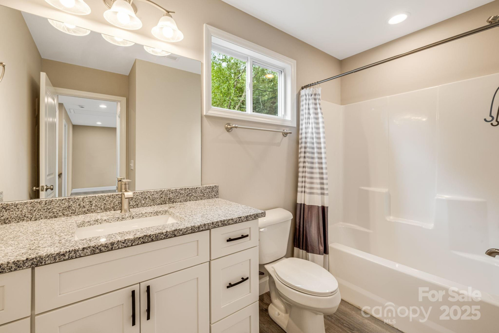 92 Moody Avenue - Photo 32