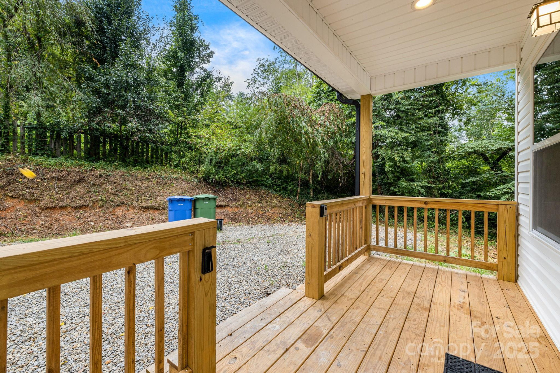 92 Moody Avenue - Photo 5