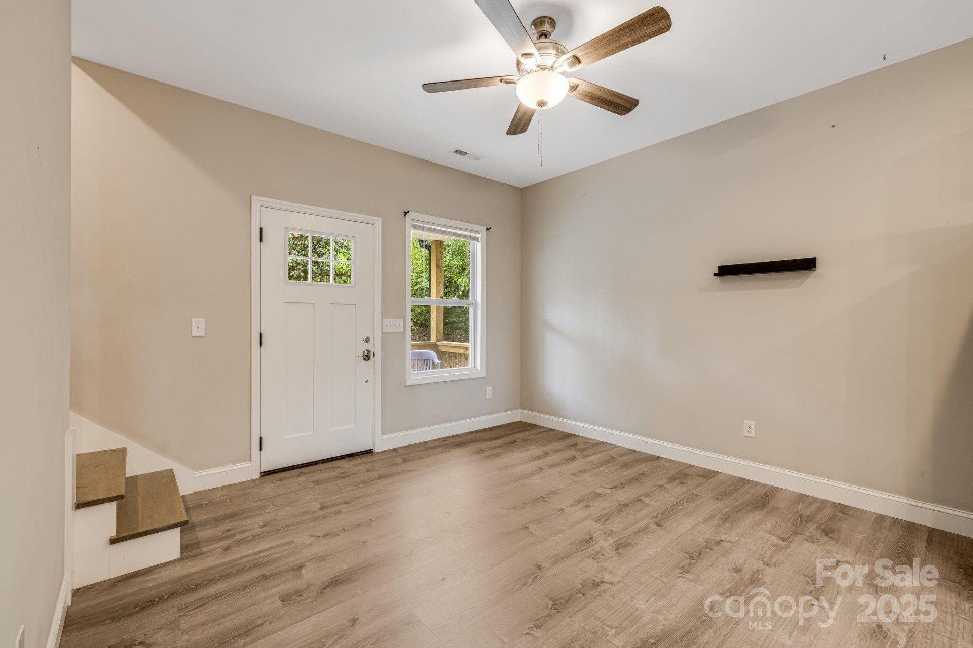 92 Moody Avenue - Photo 10