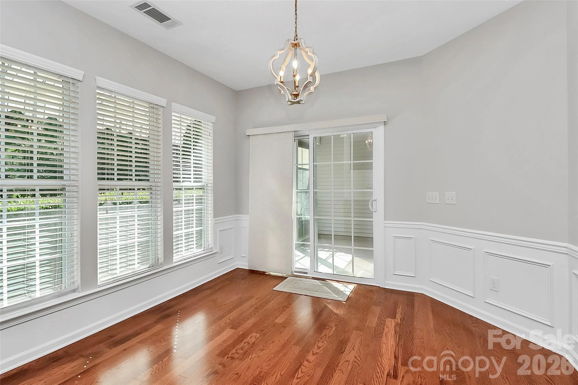 911 Lily Magnolia Court - Photo 16
