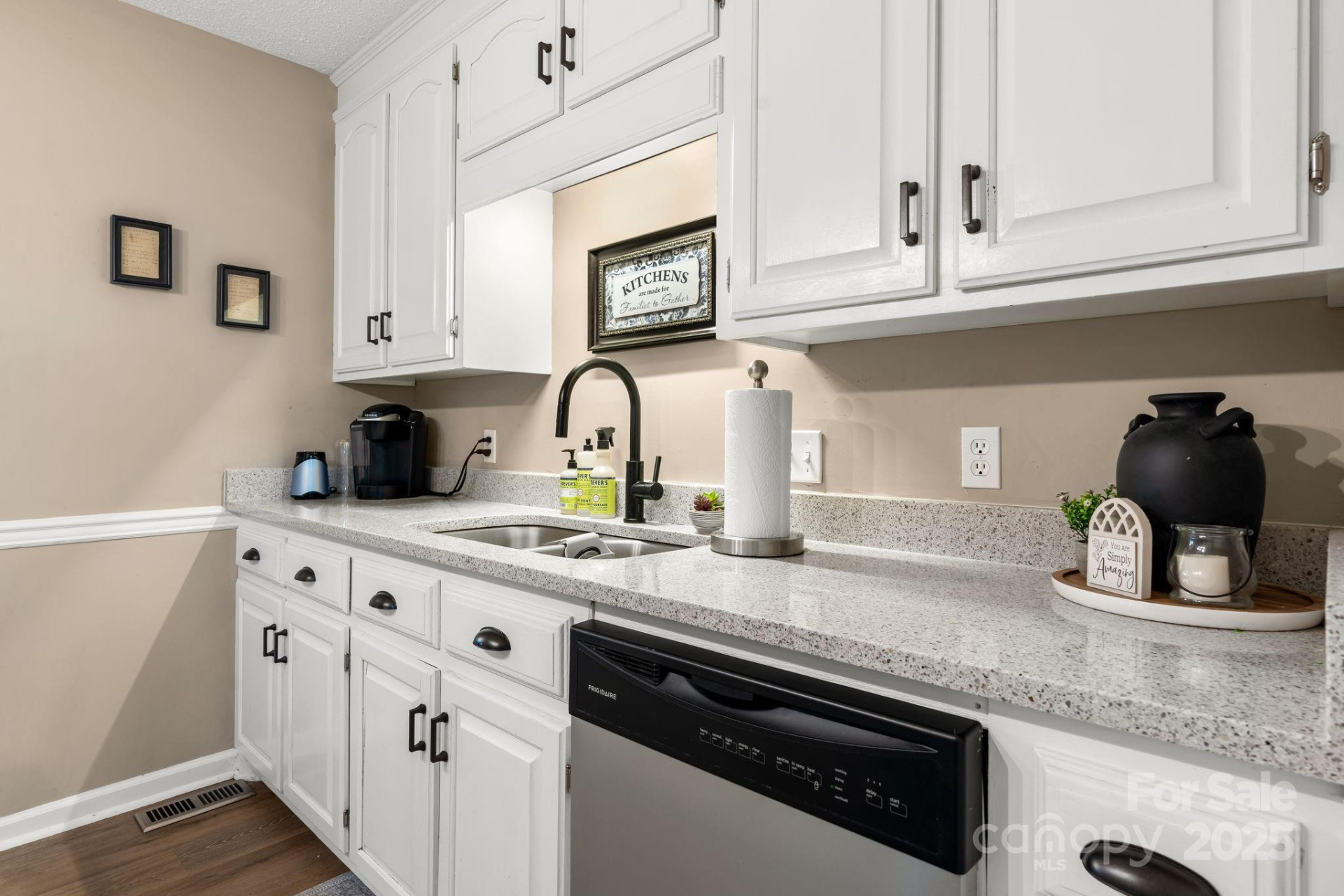 2169 Winds Avenue - Photo 7