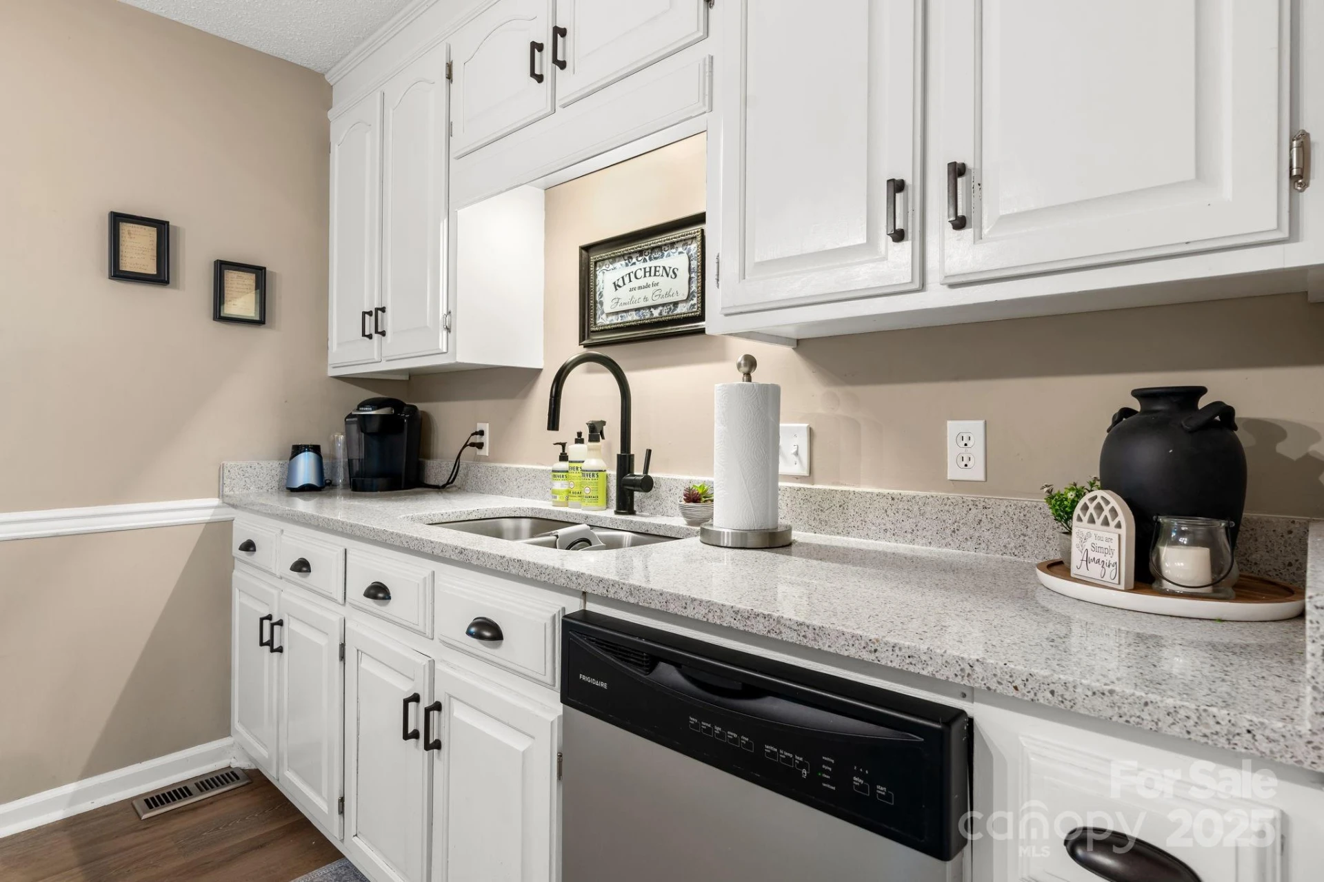 2169 Winds Avenue - Photo 7