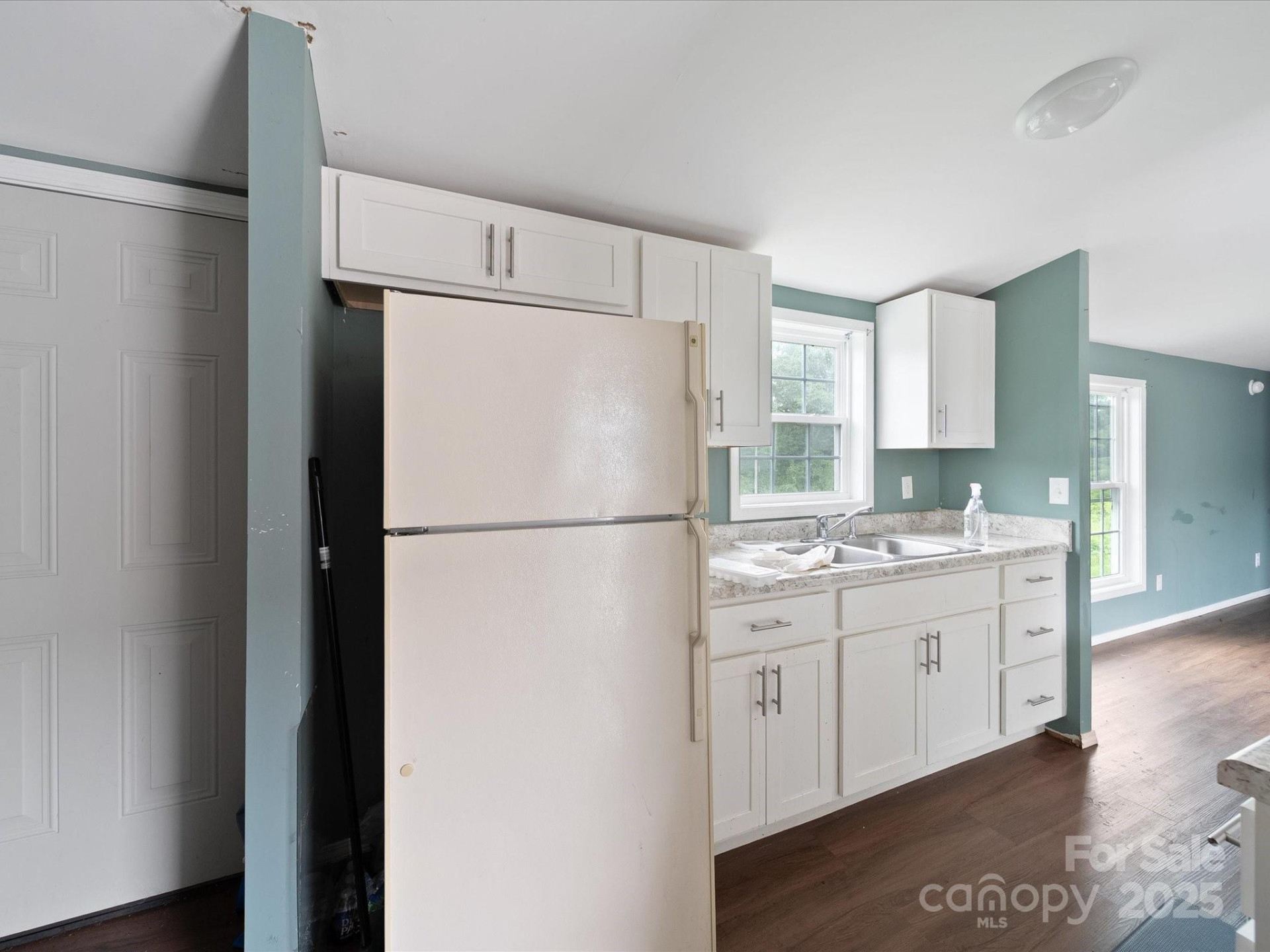 1168 Main Street - Photo 15