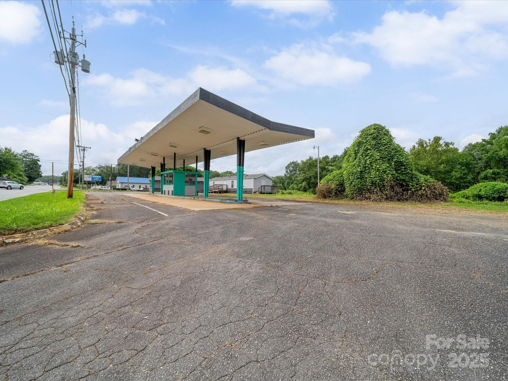 1168 Main Street - Photo 17