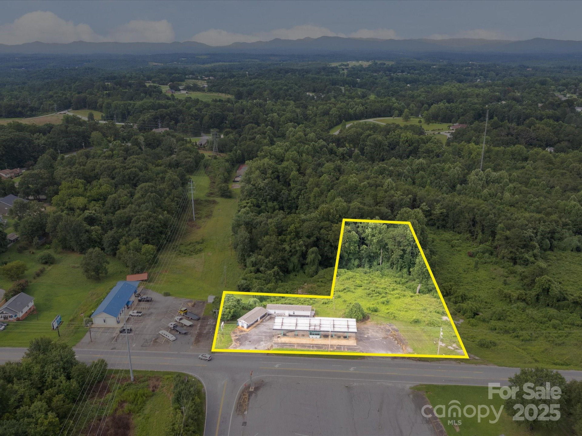 1168 Main Street - Photo 3