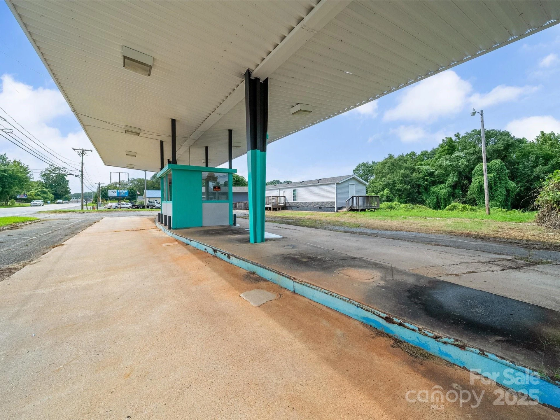 1168 Main Street - Photo 4