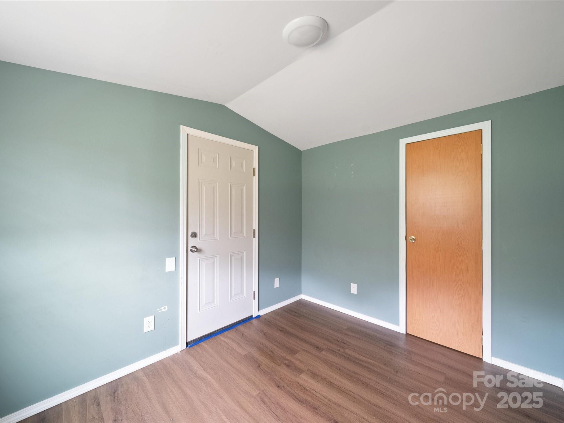 1168 Main Street - Photo 8