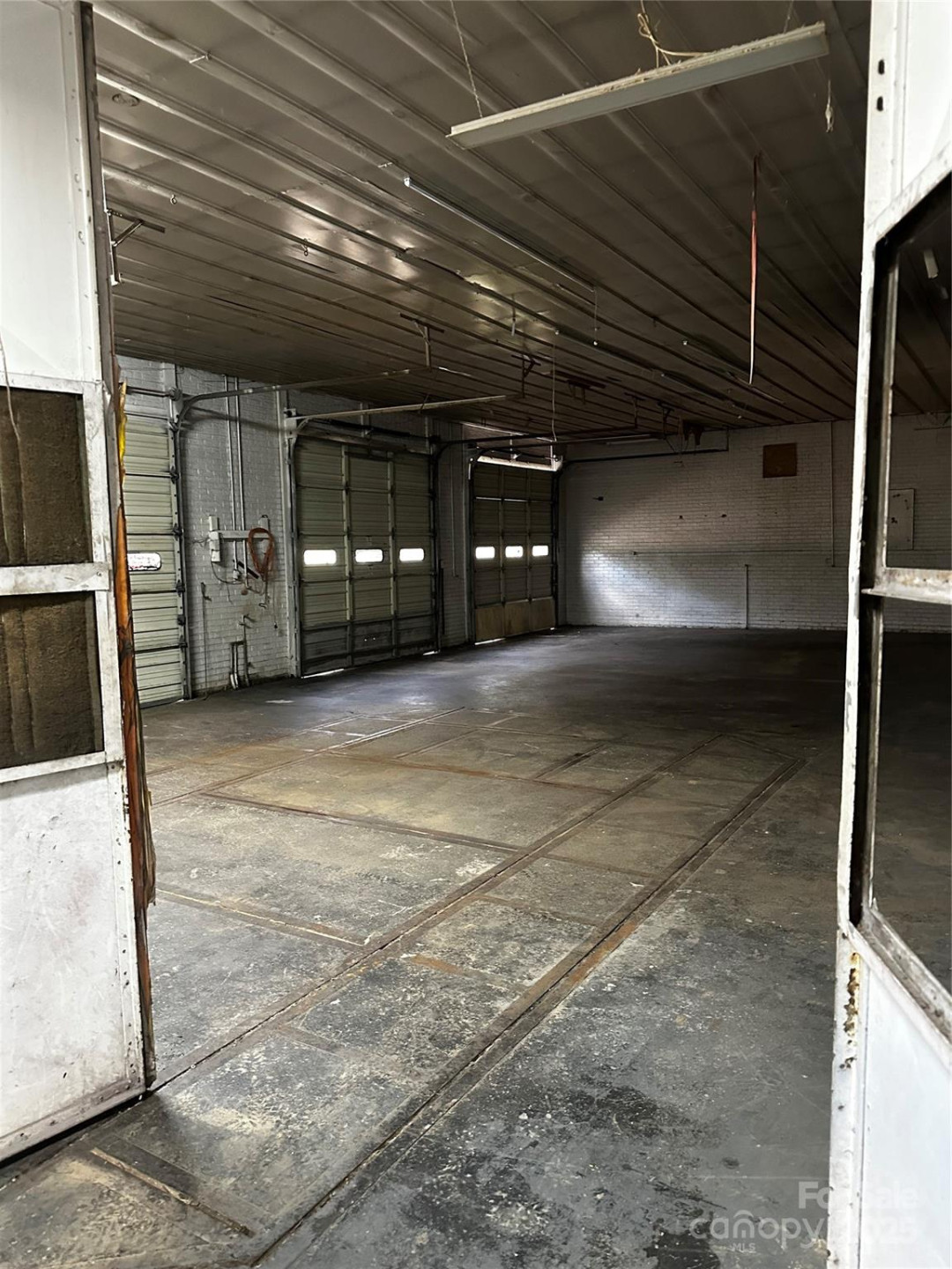 9046 Costner Road - Photo 11