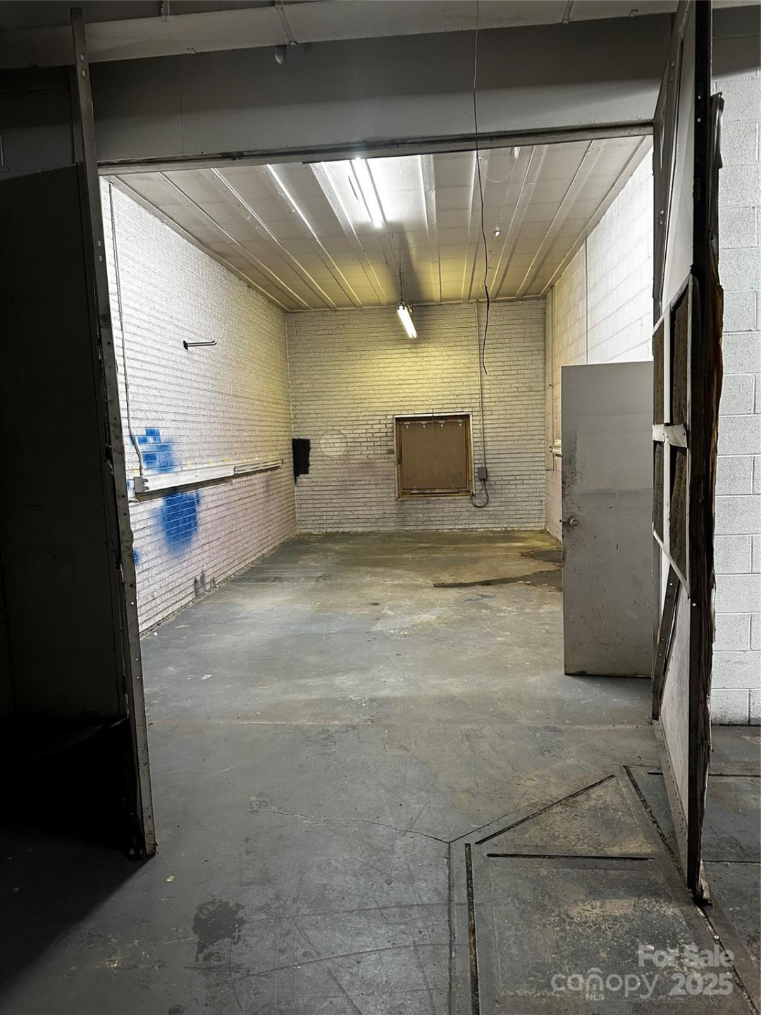 9046 Costner Road - Photo 12