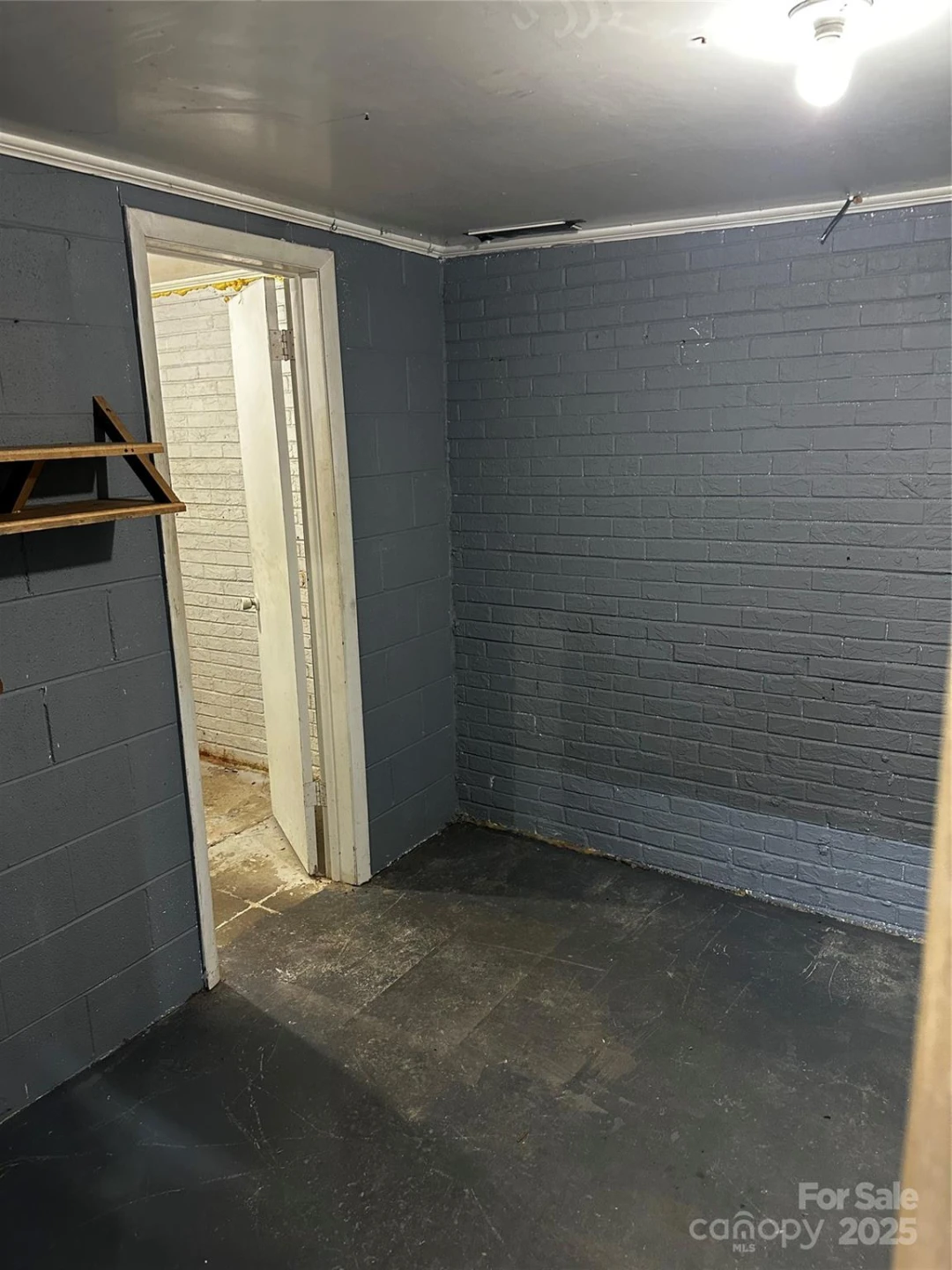 9046 Costner Road - Photo 13