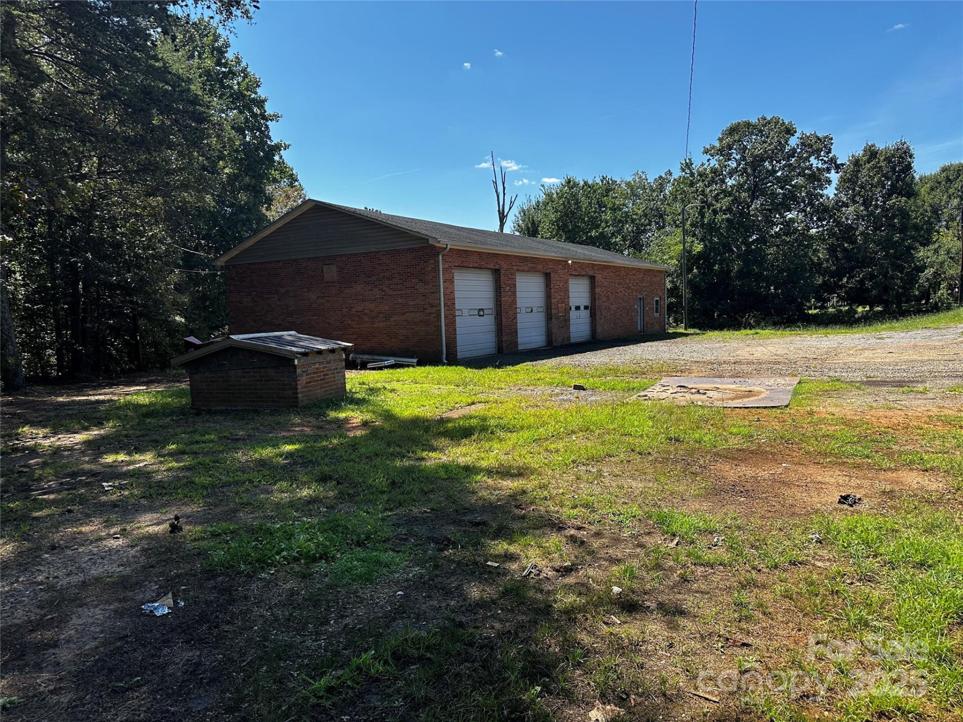 9046 Costner Road - Photo 4