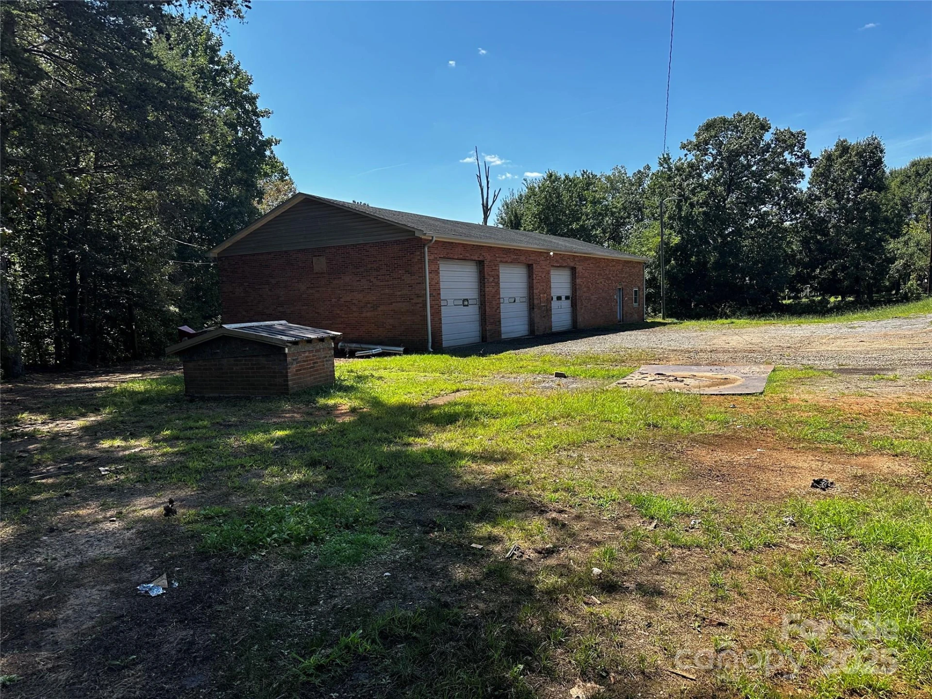 9046 Costner Road - Photo 4