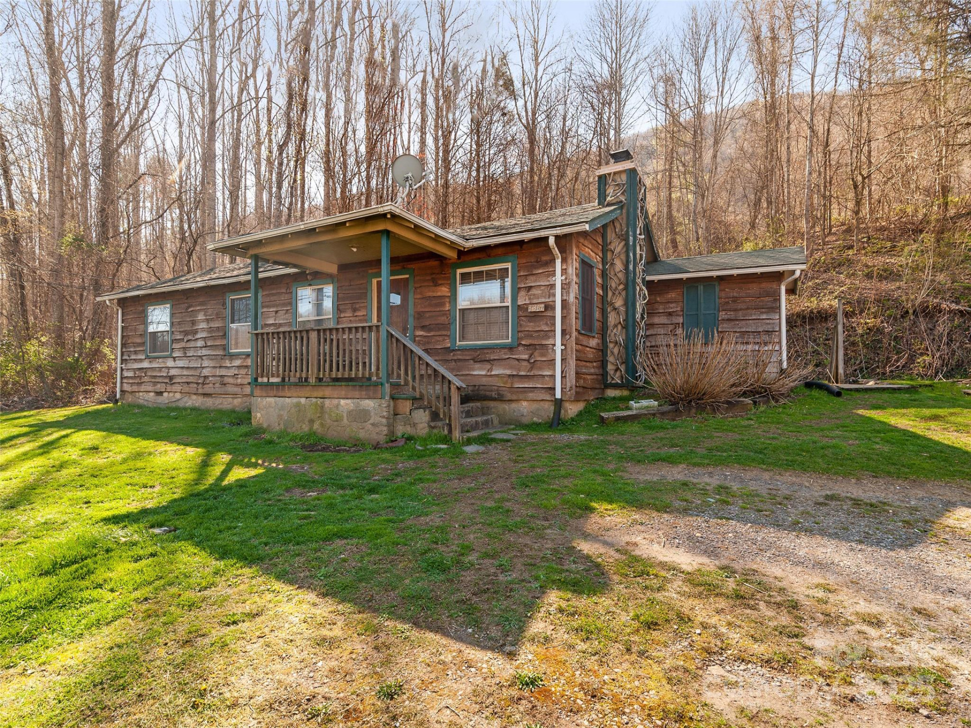 1361 Soco Road - Photo 2