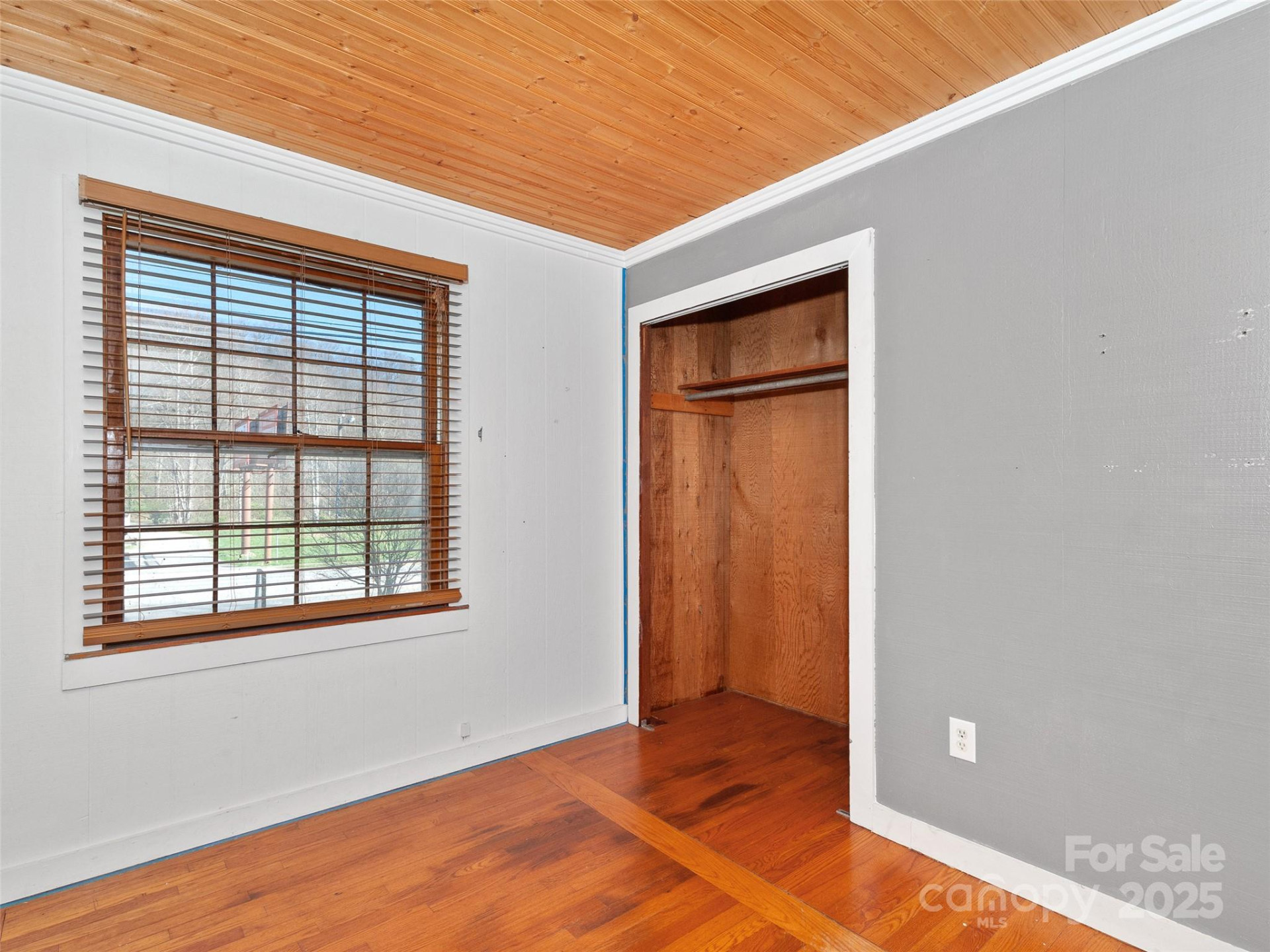 1361 Soco Road - Photo 5