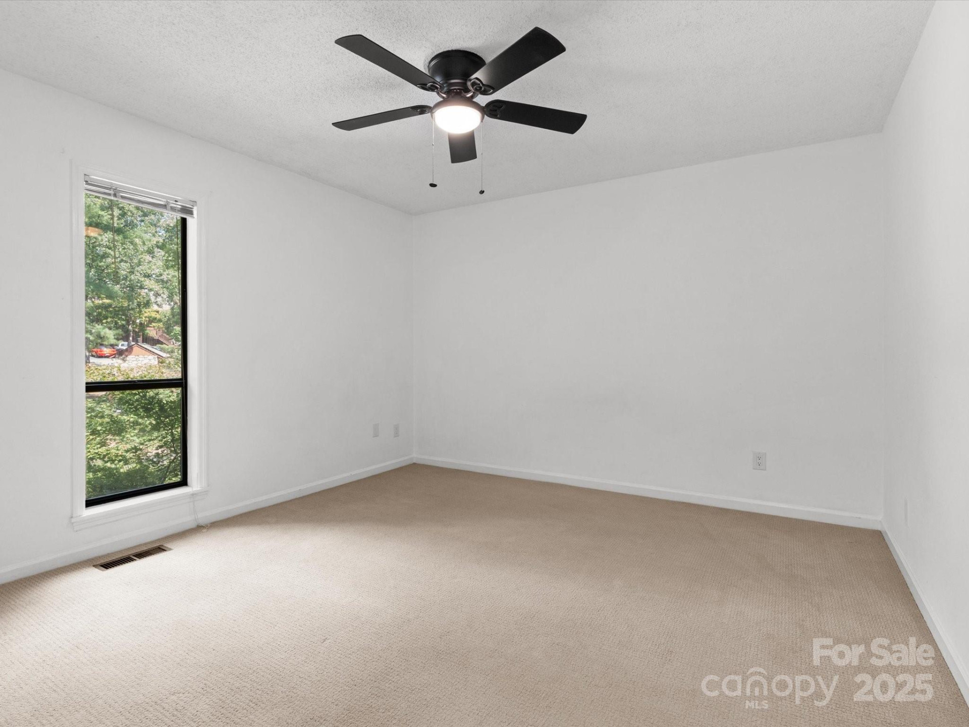 102 Cedar Forest Trail - Photo 17