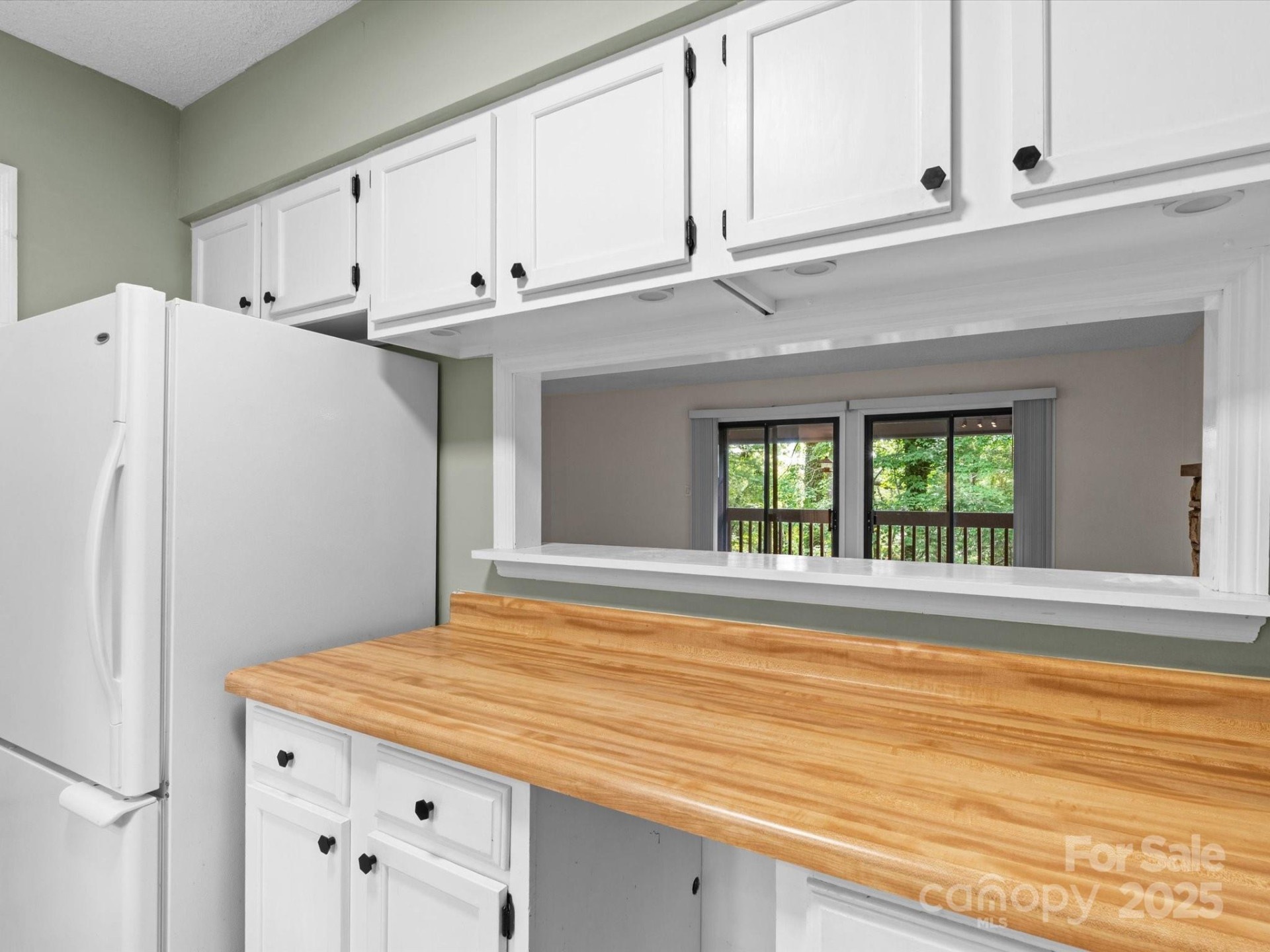 102 Cedar Forest Trail - Photo 10