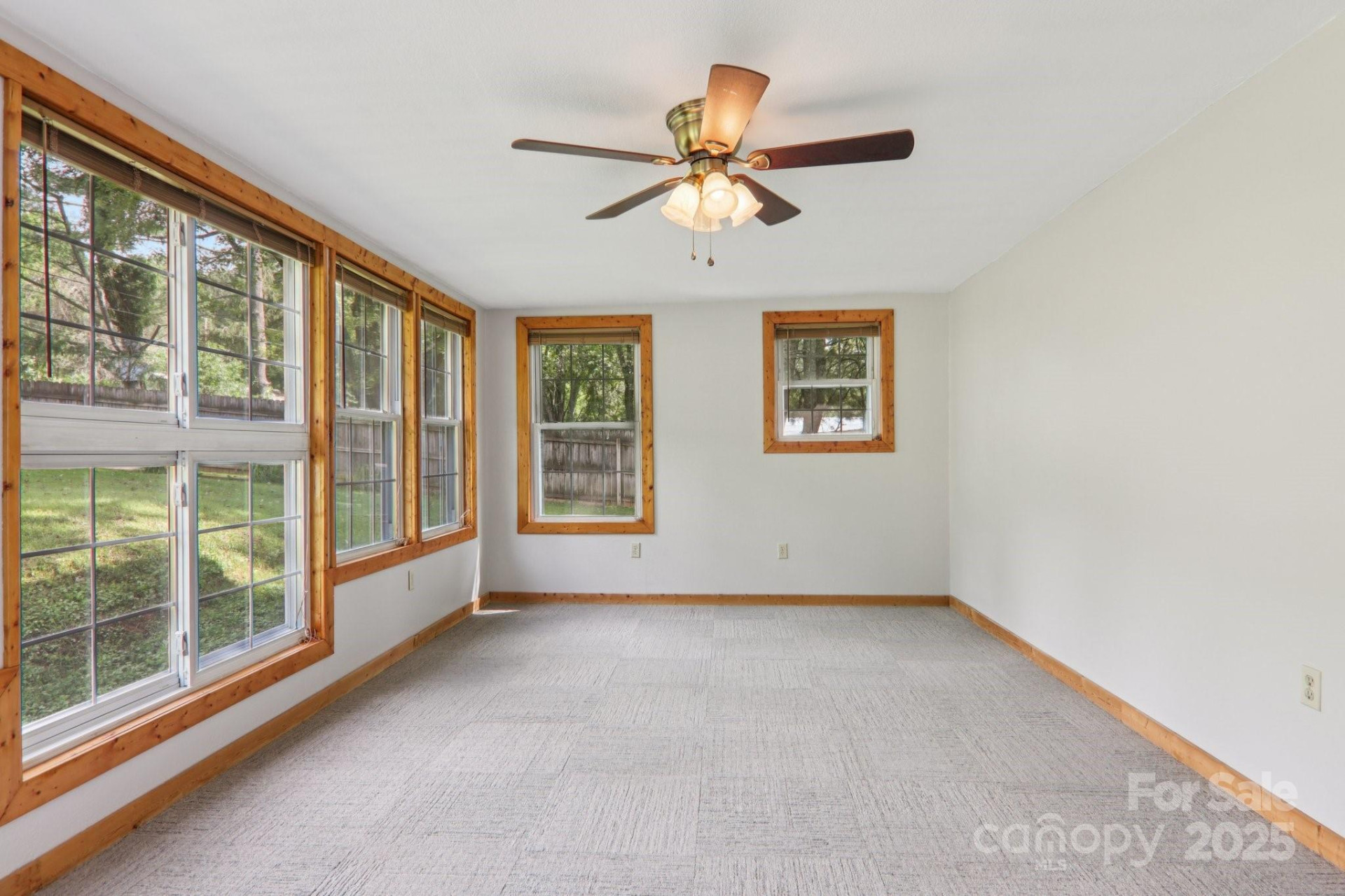 264 Cashdon Drive - Photo 24