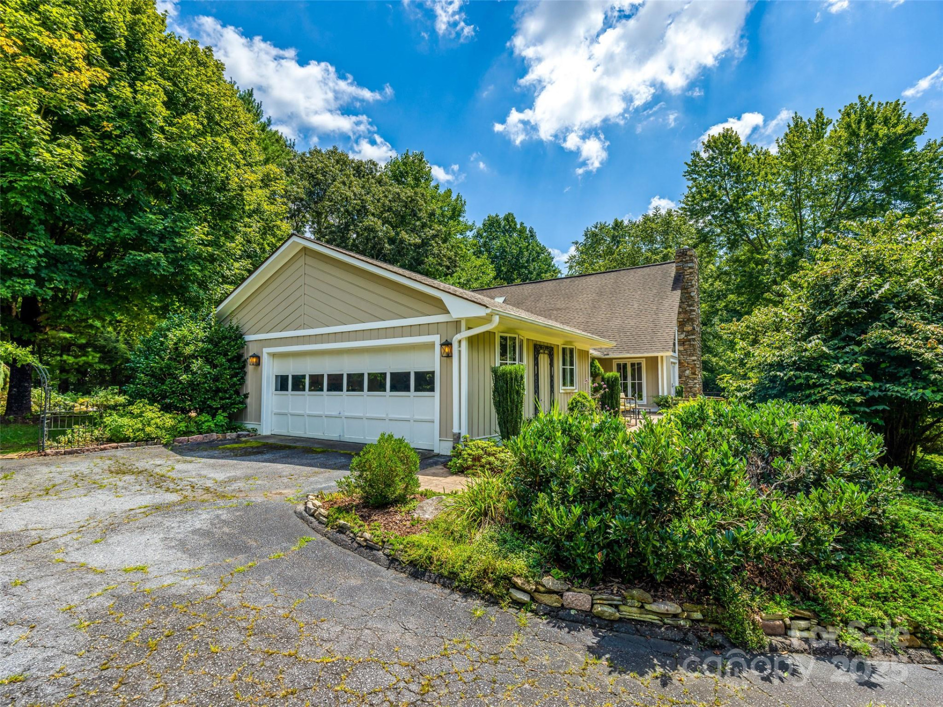 440 Rickel Drive - Photo 3