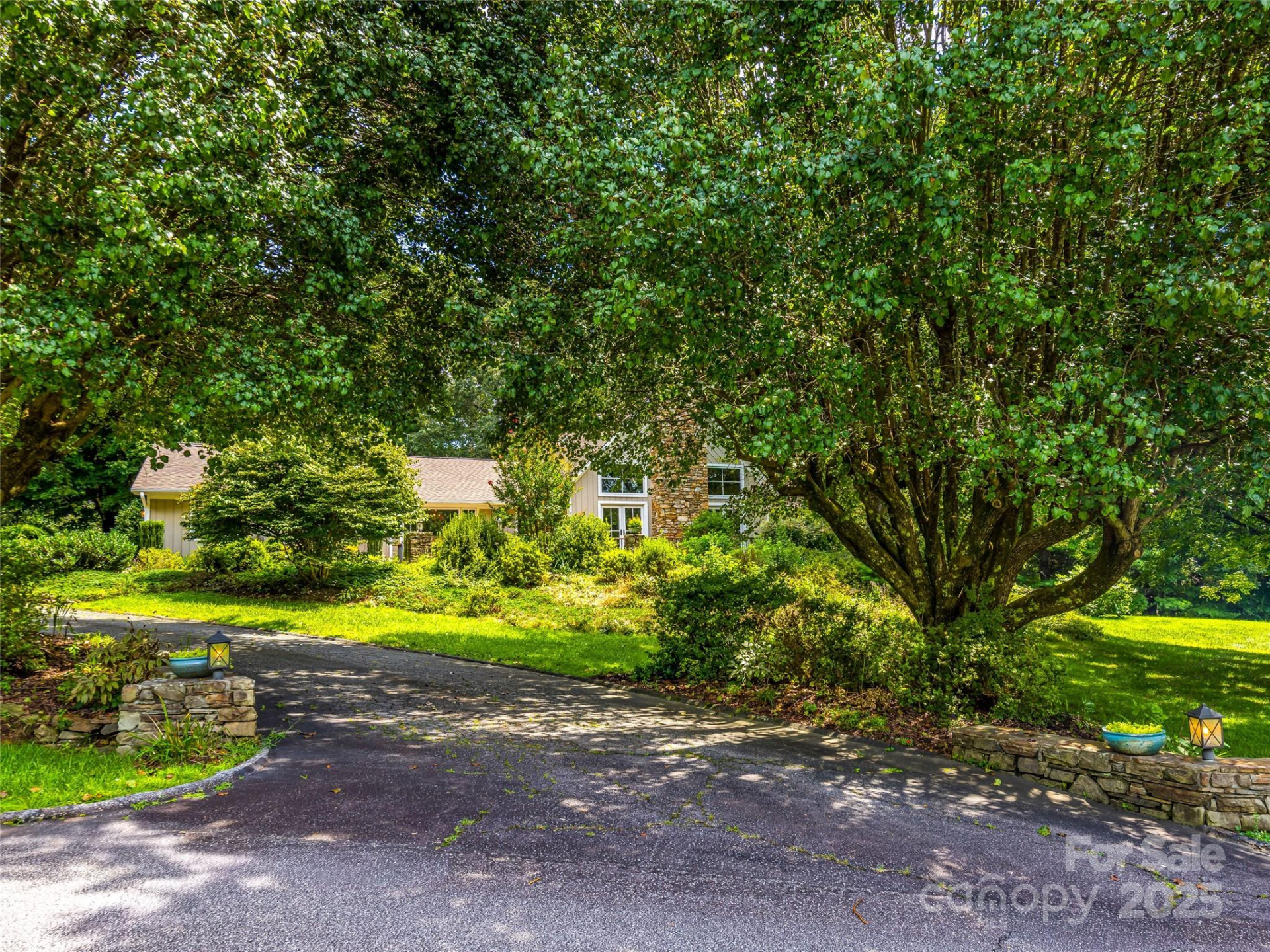 440 Rickel Drive - Photo 5