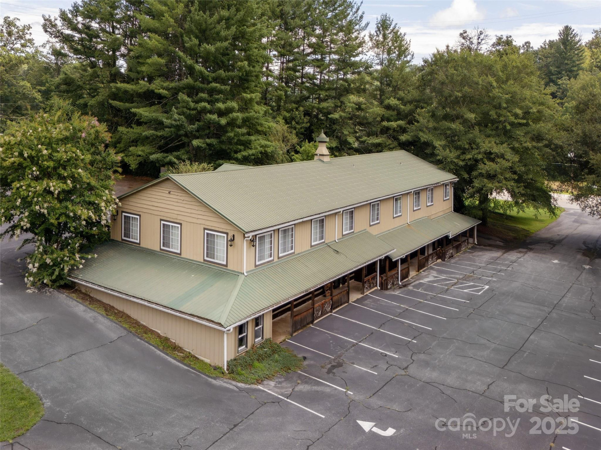8826 Boylston Highway - Photo 18