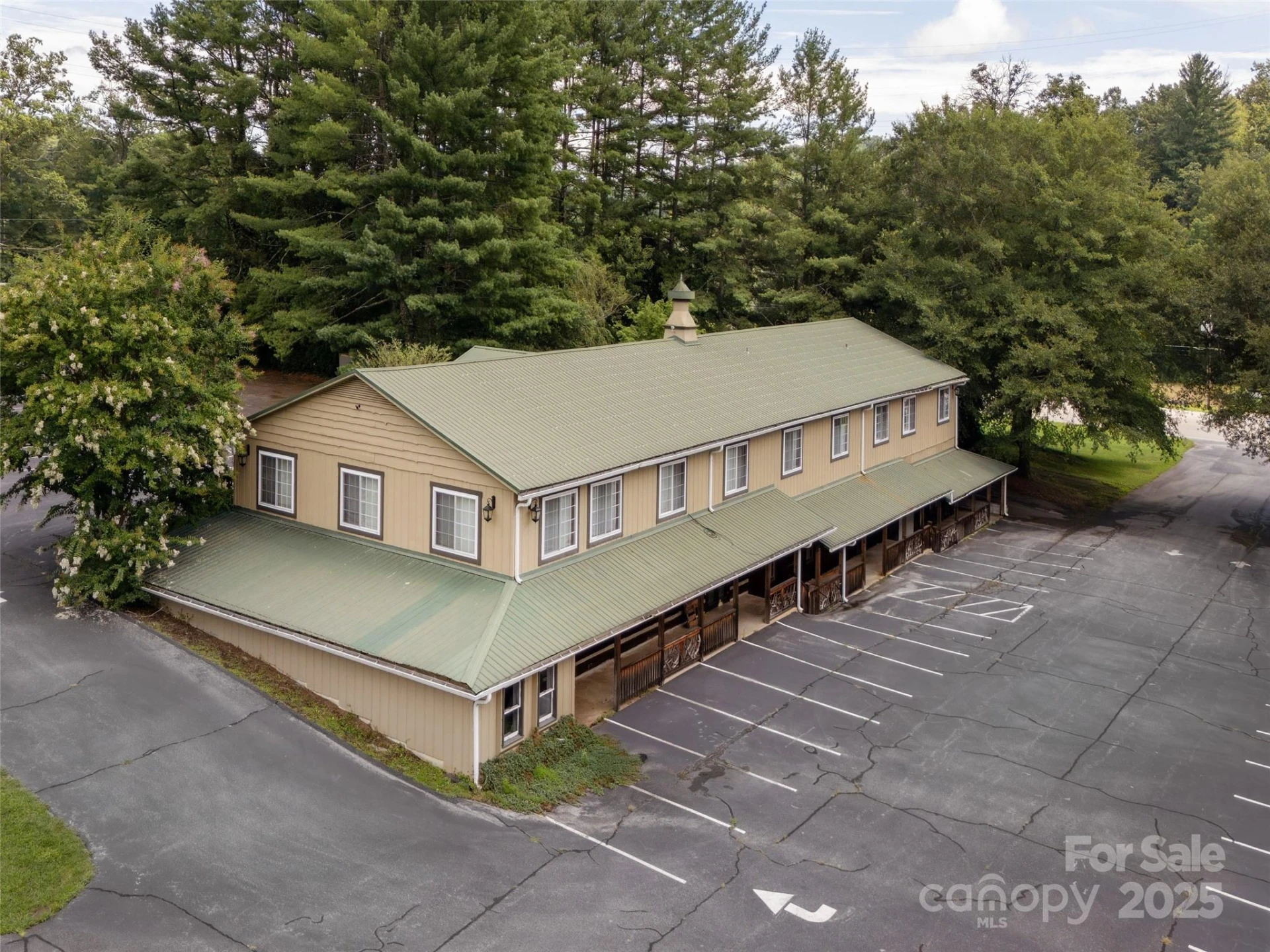 8826 Boylston Highway - Photo 18