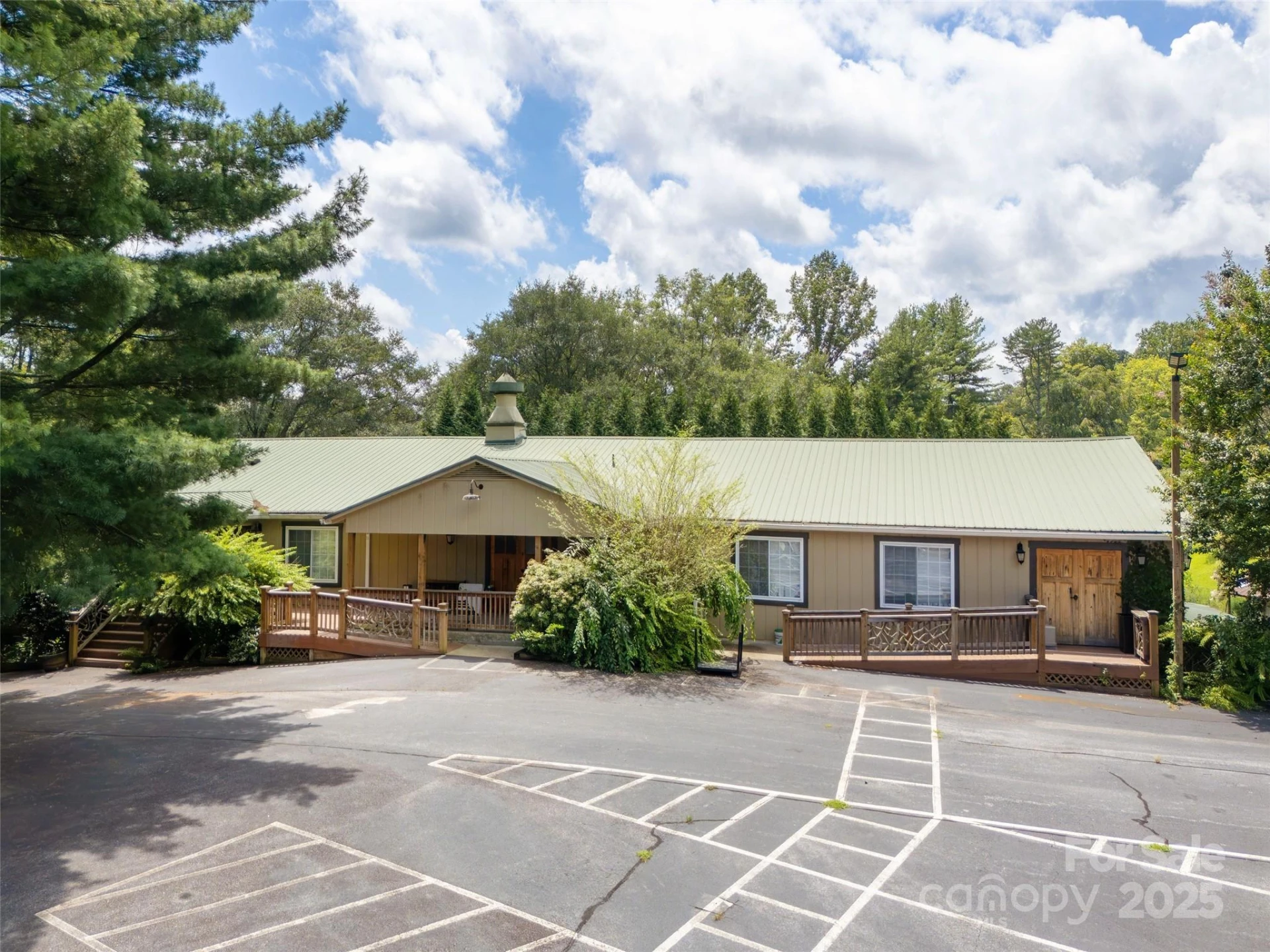 8826 Boylston Highway - Photo 4