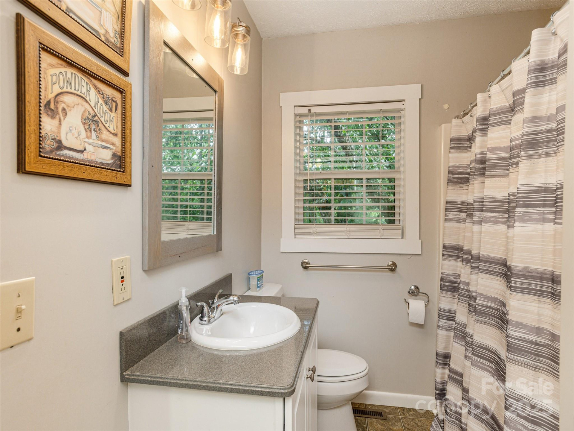 8826 Boylston Highway - Photo 32