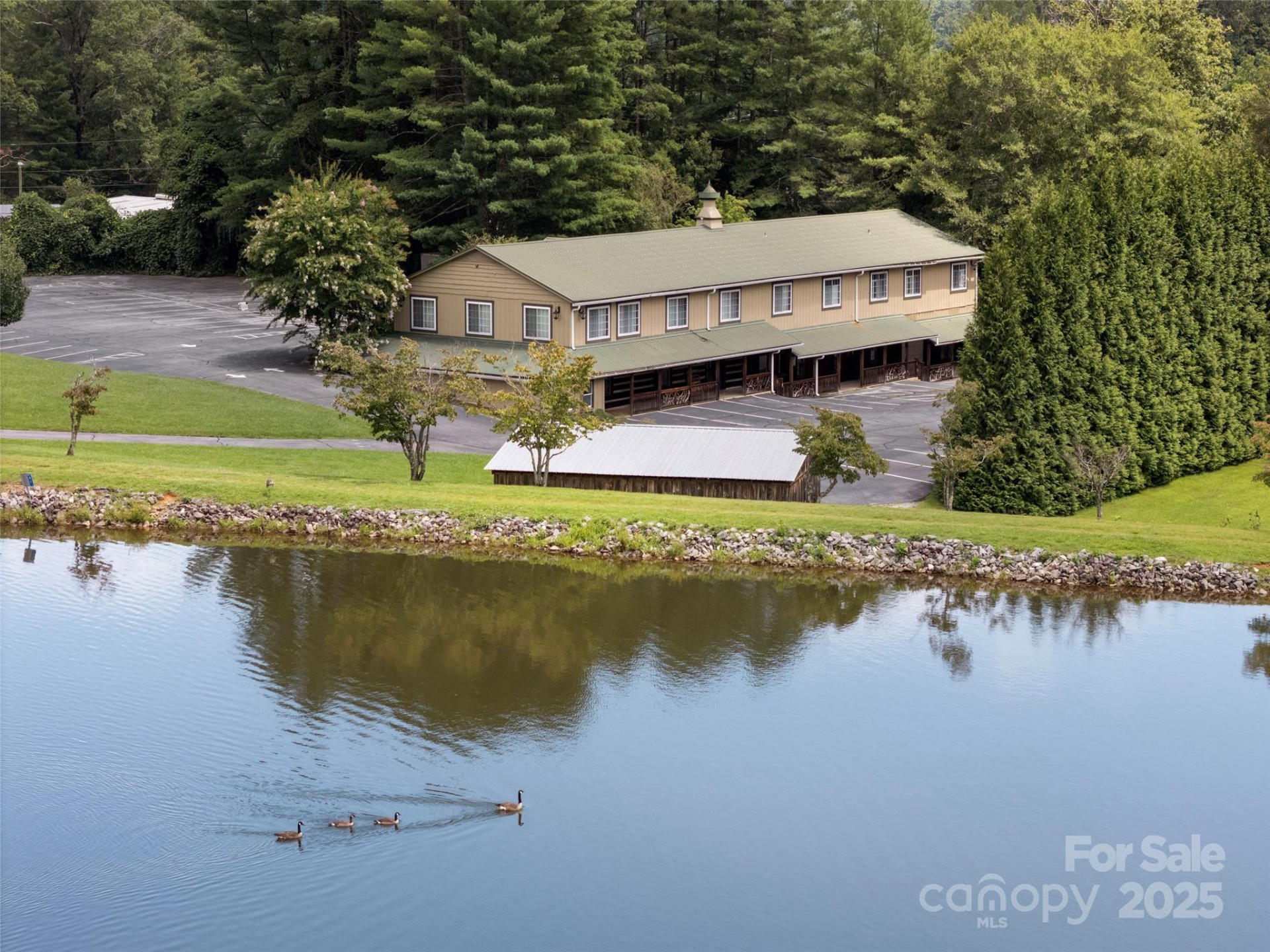8826 Boylston Highway - Photo 46